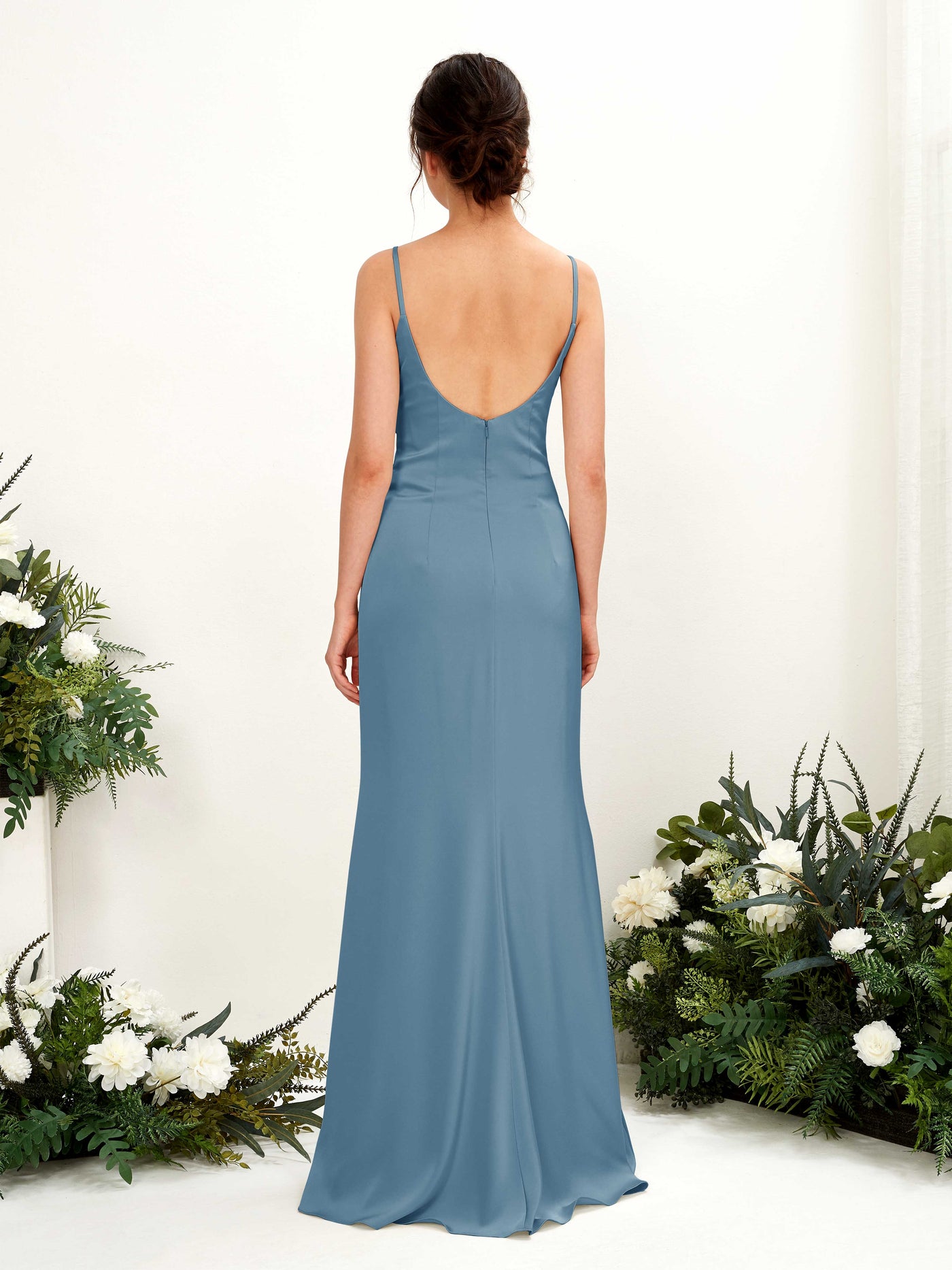Carlyna Corte imperial Escote drapeado Hasta el suelo Satin Fruncido Vestidos de dama de honor Azul Tinta #color_azul-tinta