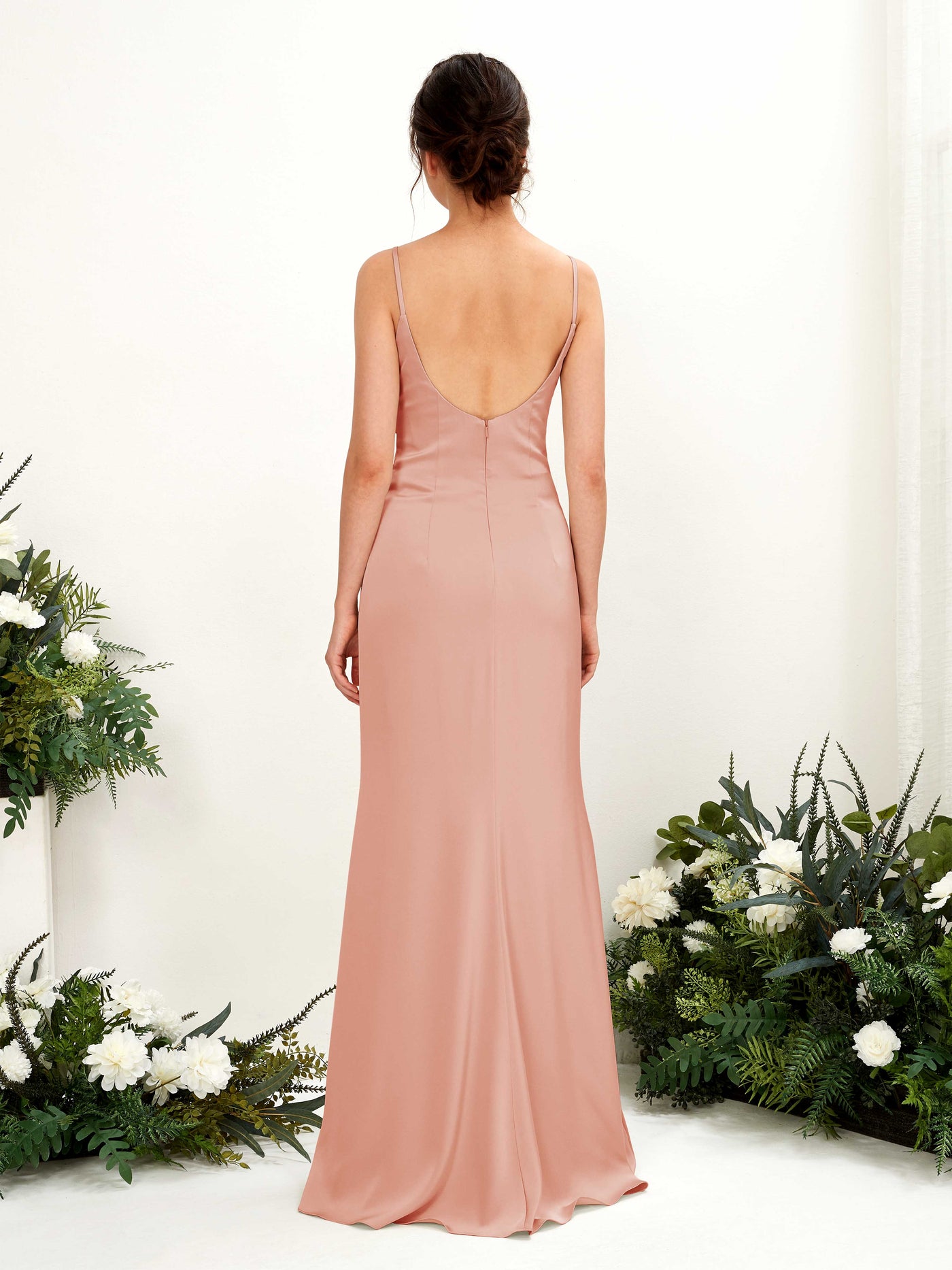 Carlyna Corte imperial Escote drapeado Hasta el suelo Satin Fruncido Vestidos de dama de honor Cantalupo #color_cantalupo