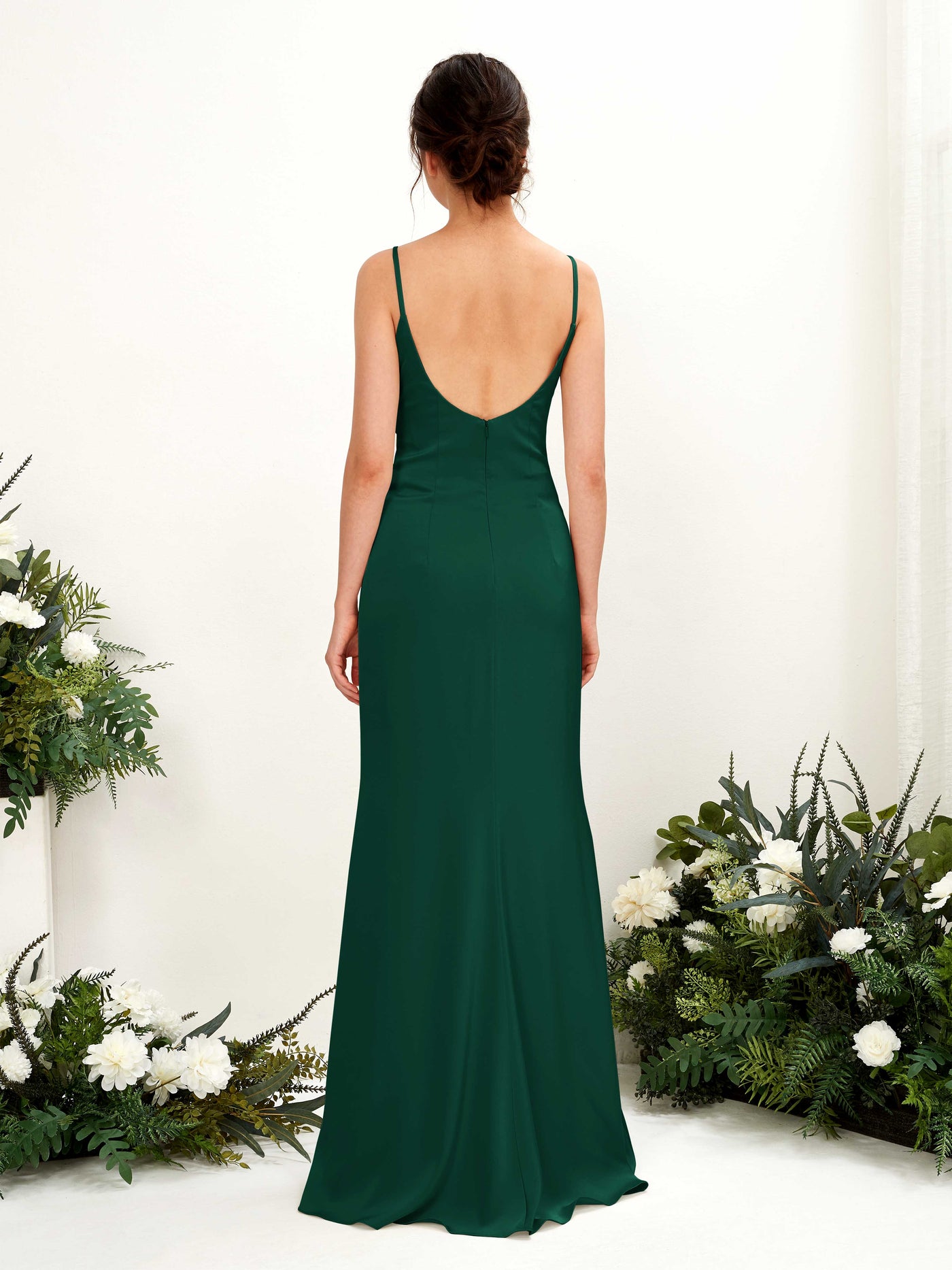 Carlyna Corte imperial Escote drapeado Hasta el suelo Satin Fruncido Vestidos de dama de honor Verde Militer #color_verde-militer