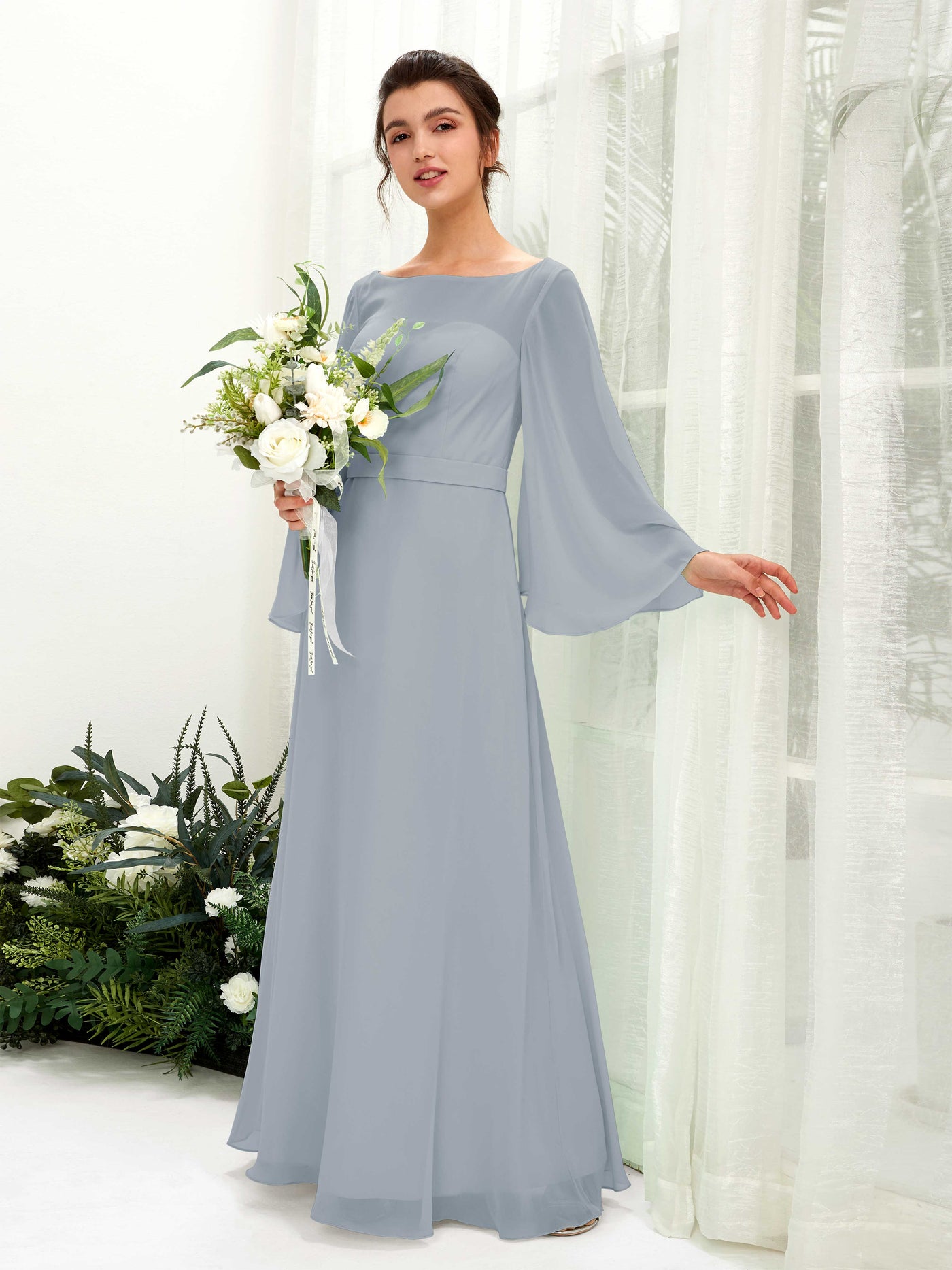 Carlyna Escote bandeja Hasta el suelo Línea A Manga larga Vestidos de dama de honor Azul Empolvado Mejorado #color_azul-empolvado-mejorado