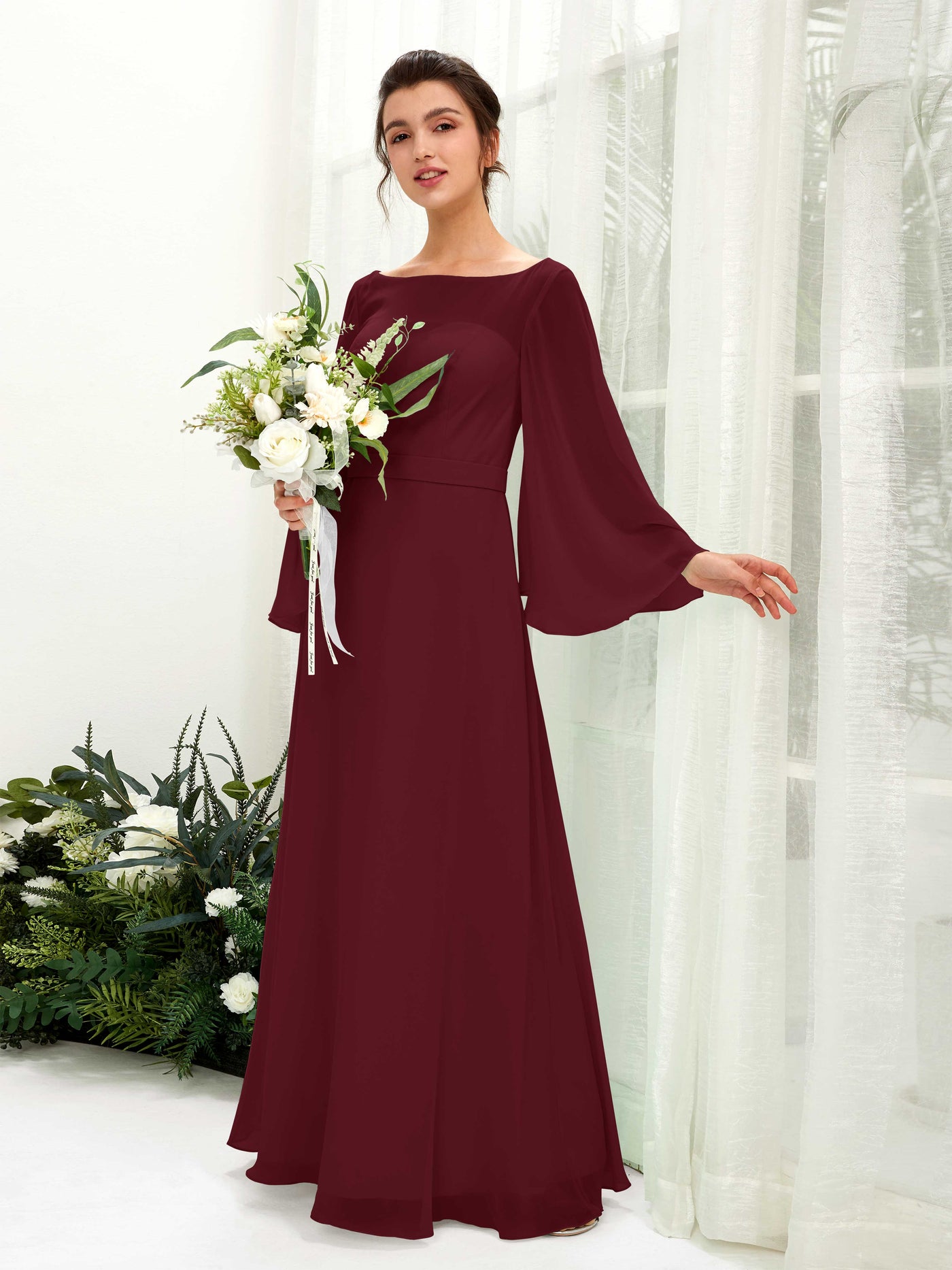 Carlyna Escote bandeja Hasta el suelo Línea A Manga larga Vestidos de dama de honor Borgoña #color_borgo-a