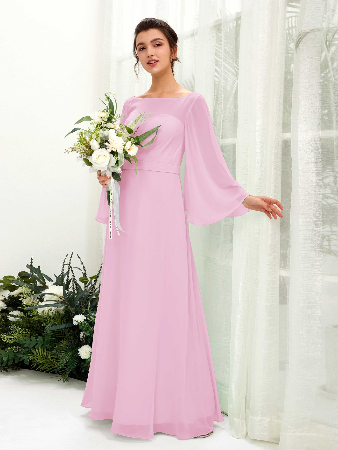 Carlyna Escote bandeja Hasta el suelo Línea A Manga larga Vestidos de dama de honor Rosa Caramelo #color_rosa-caramelo