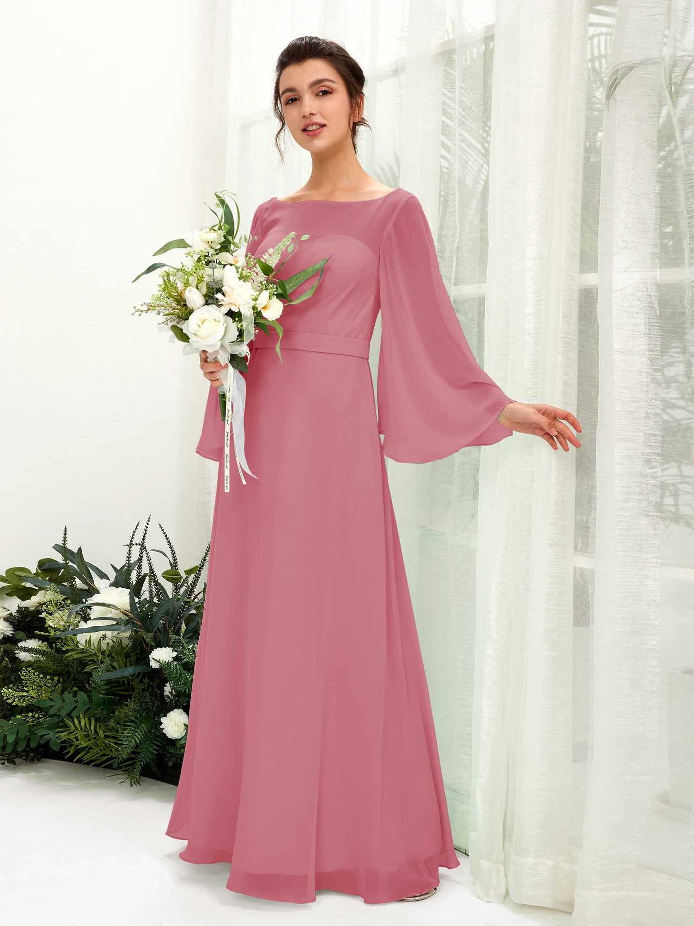 Carlyna Escote bandeja Hasta el suelo Línea A Manga larga Vestidos de dama de honor Rosa Del Desierto #color_rosa-del-desierto