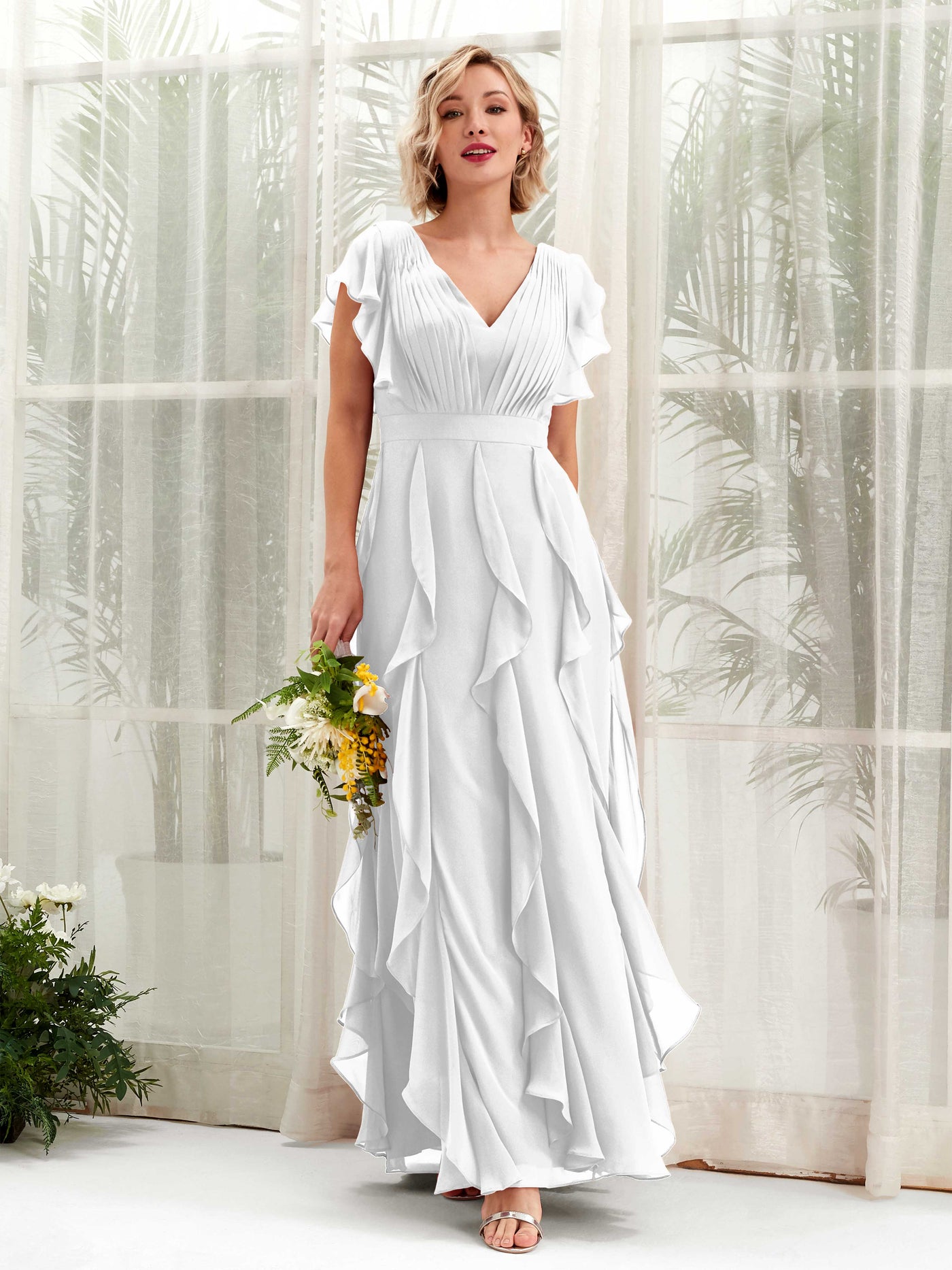 Carlyna Escote en V Hasta el Suelo Fruncido Vestido de Dama de Honor Blanco #color_blanco