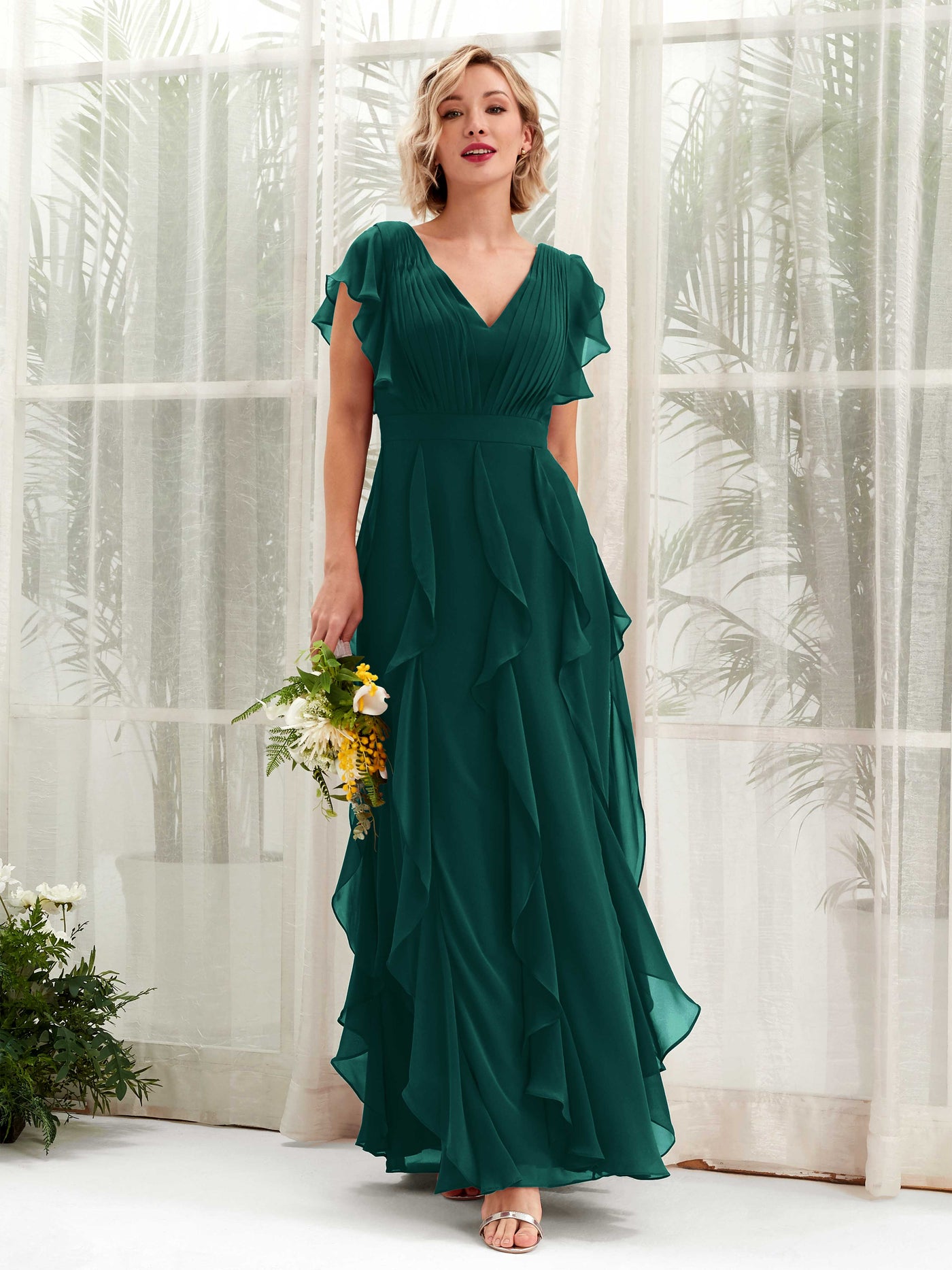 Carlyna Escote en V Hasta el Suelo Fruncido Vestido de Dama de Honor Esmeralda Oscuro #color_esmeralda-oscuro