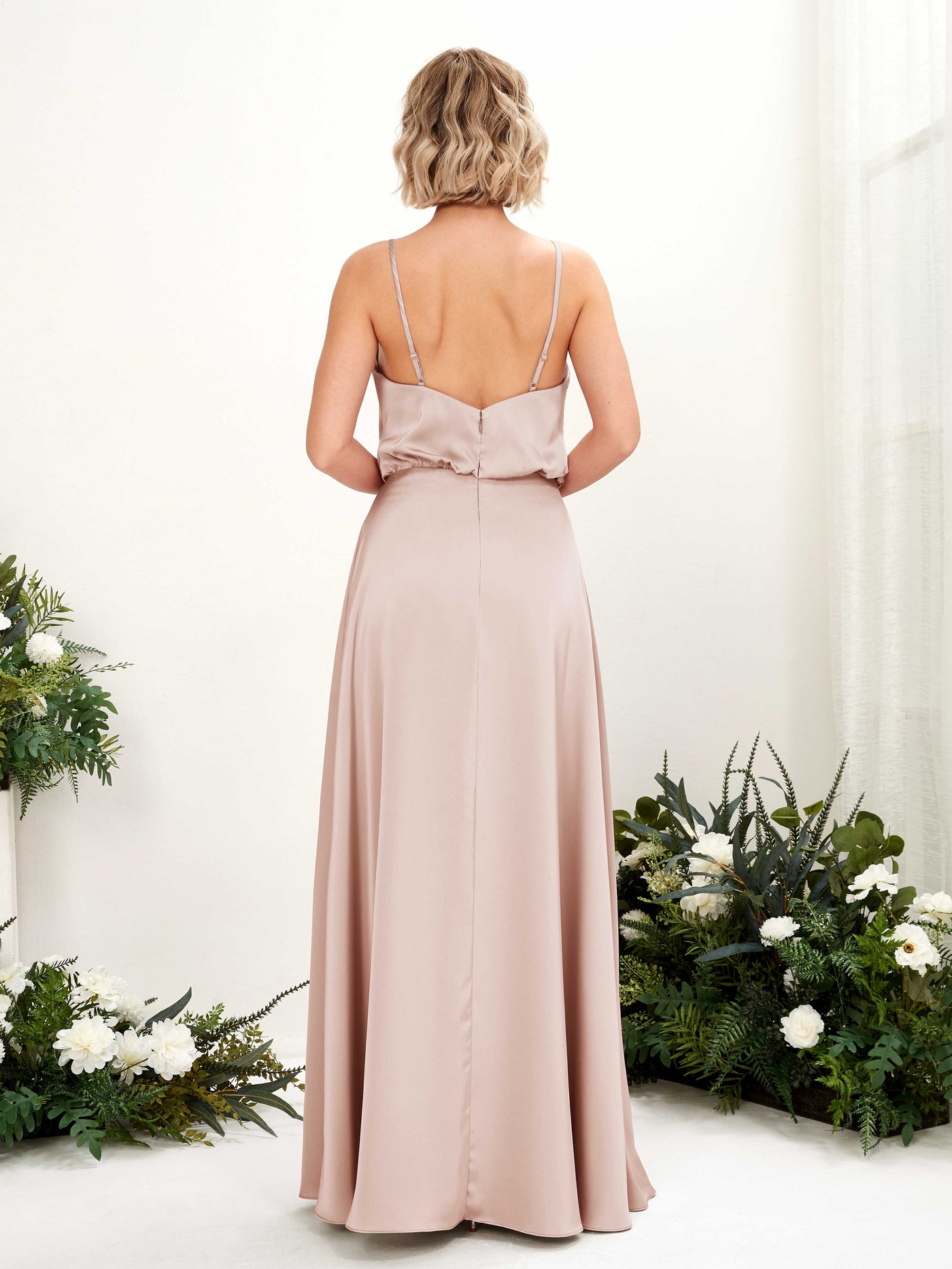 Carlyna Línea A Escote en V Hasta el suelo Vestidos de dama de honor Rosa Perla #color_rosa-perla