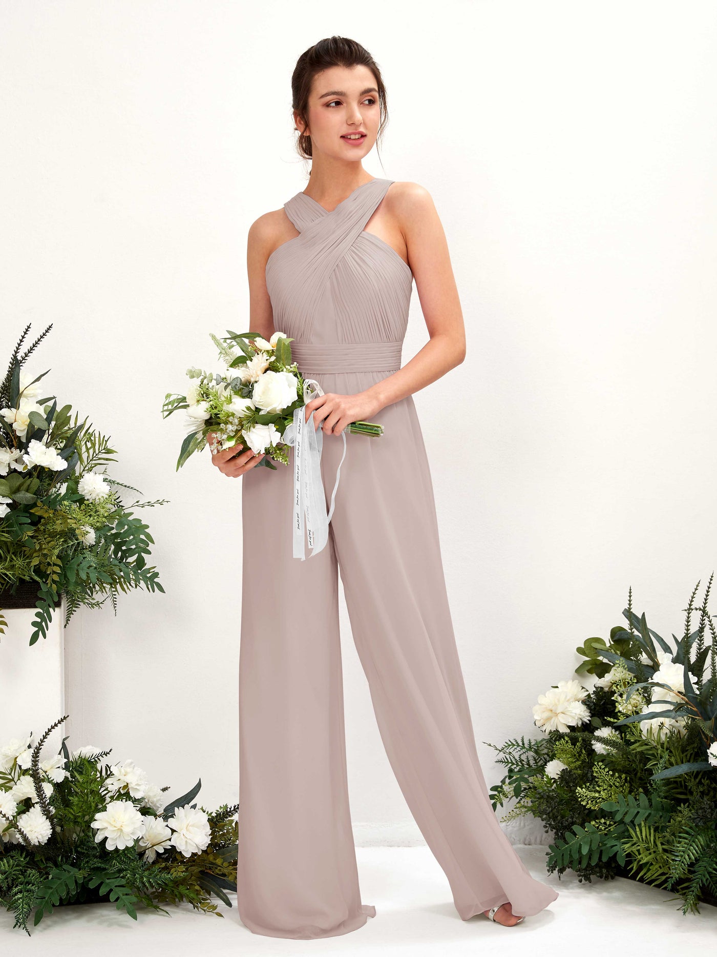 Carlyna Mono Escote cruzado Hasta el suelo Gasa fruncido Vestidos de dama de honor Gris Pardo #color_gris-pardo