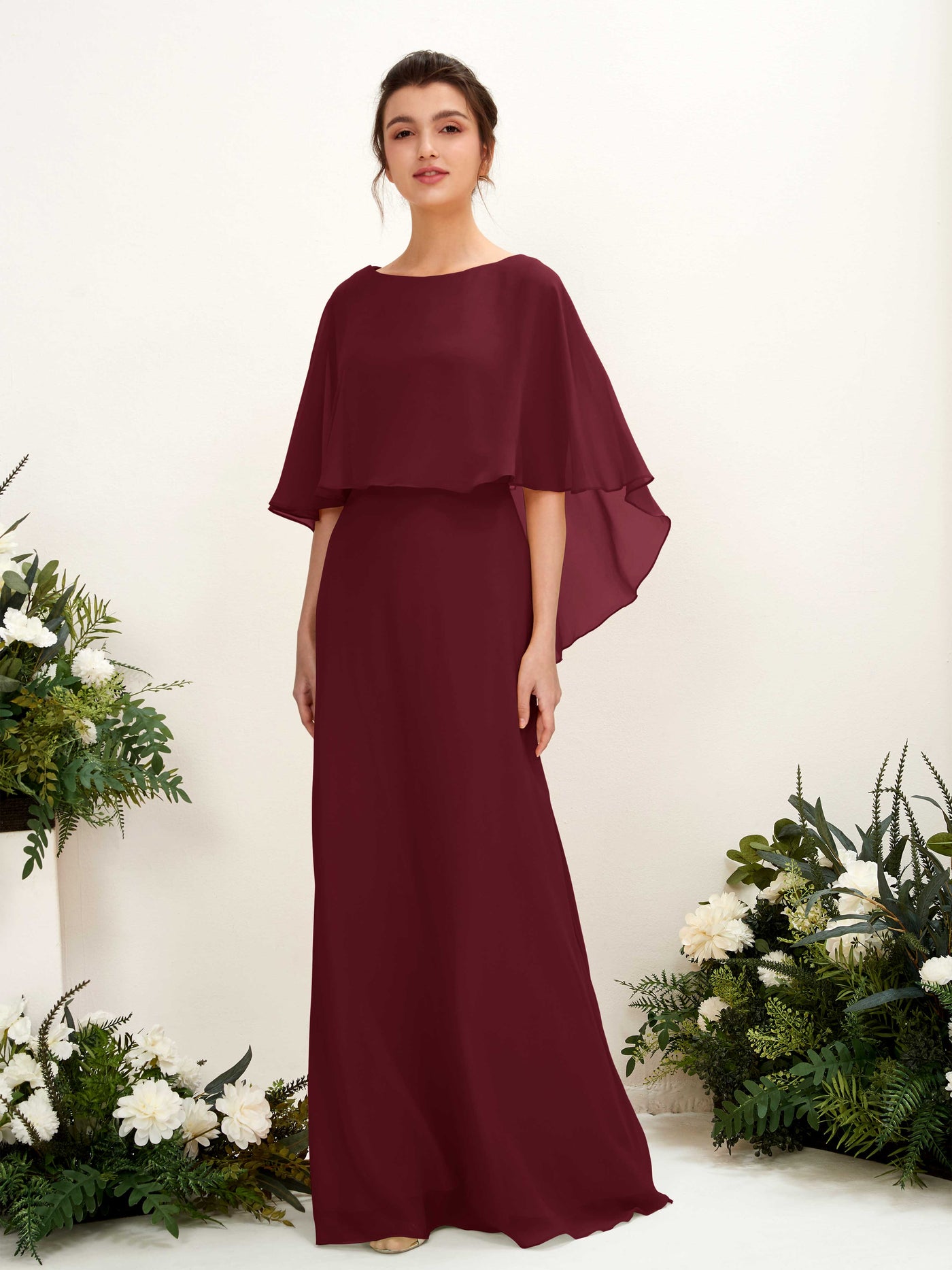 Carlyna Tubo Corte Escote bandeja Capa Vestidos de dama de honor Borgoña #color_borgo-a