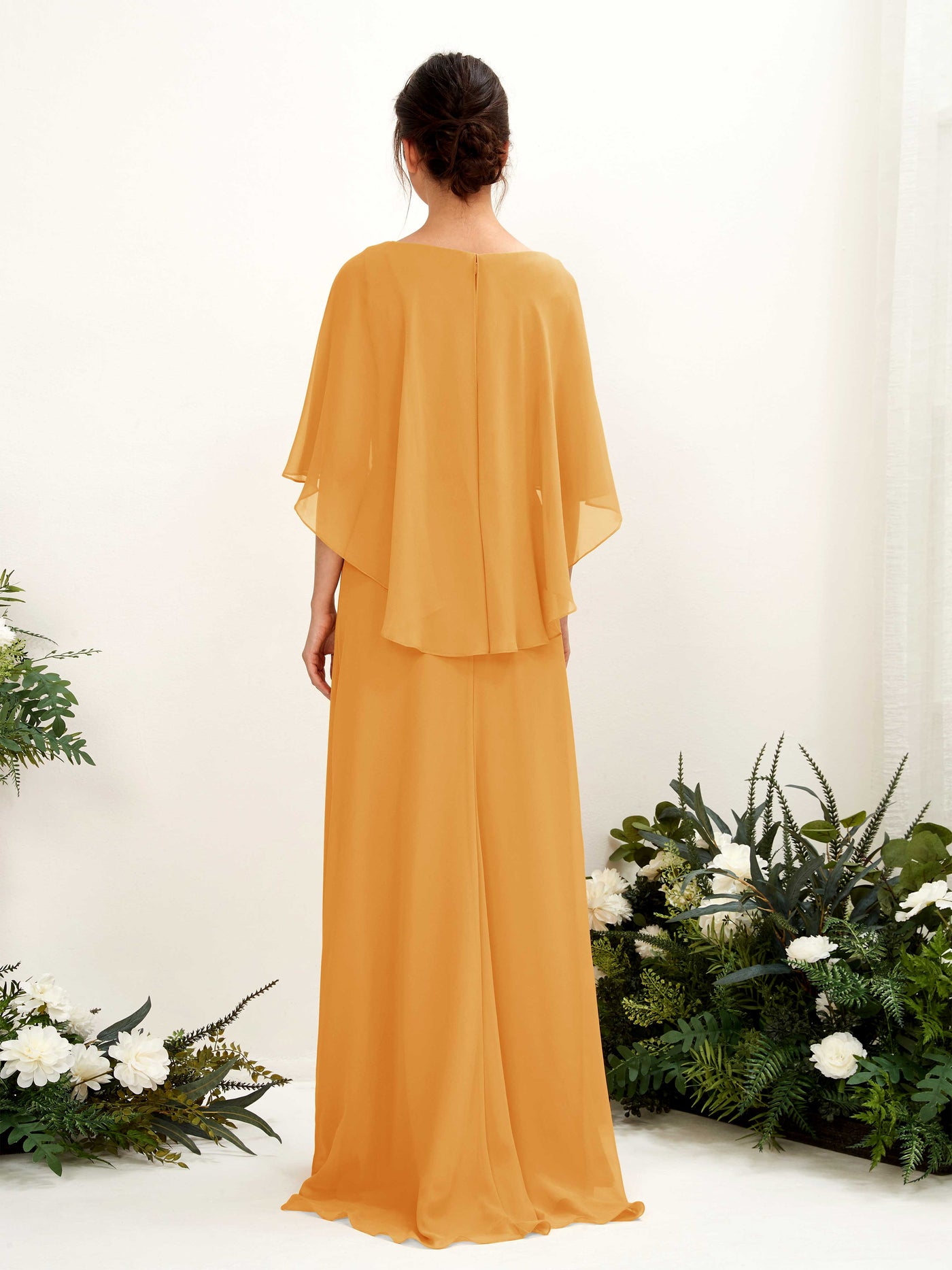 Carlyna Tubo Corte Escote bandeja Capa Vestidos de dama de honor Mango #color_mango