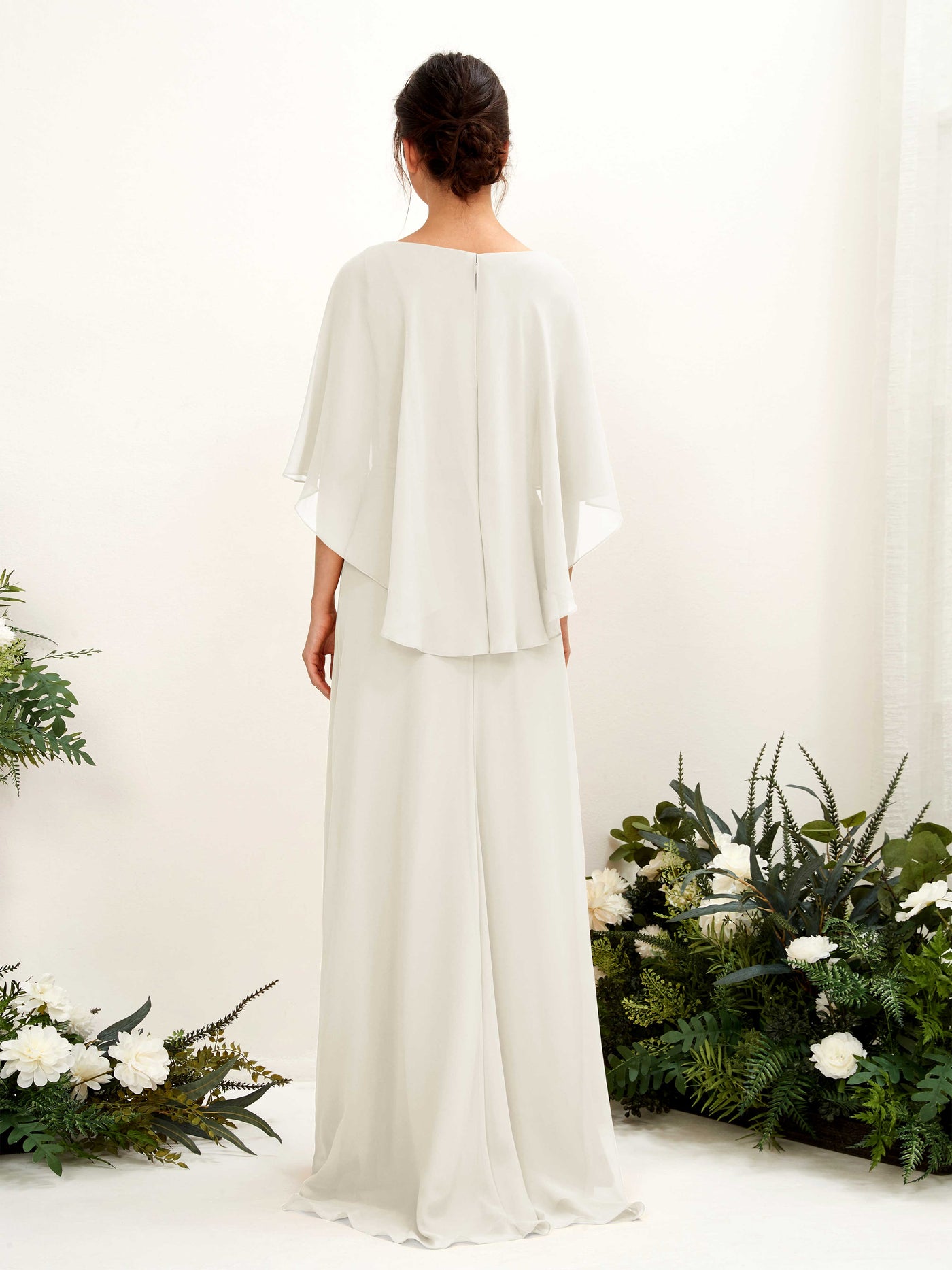 Carlyna Tubo Corte Escote bandeja Capa Vestidos de dama de honor Marfil #color_marfil