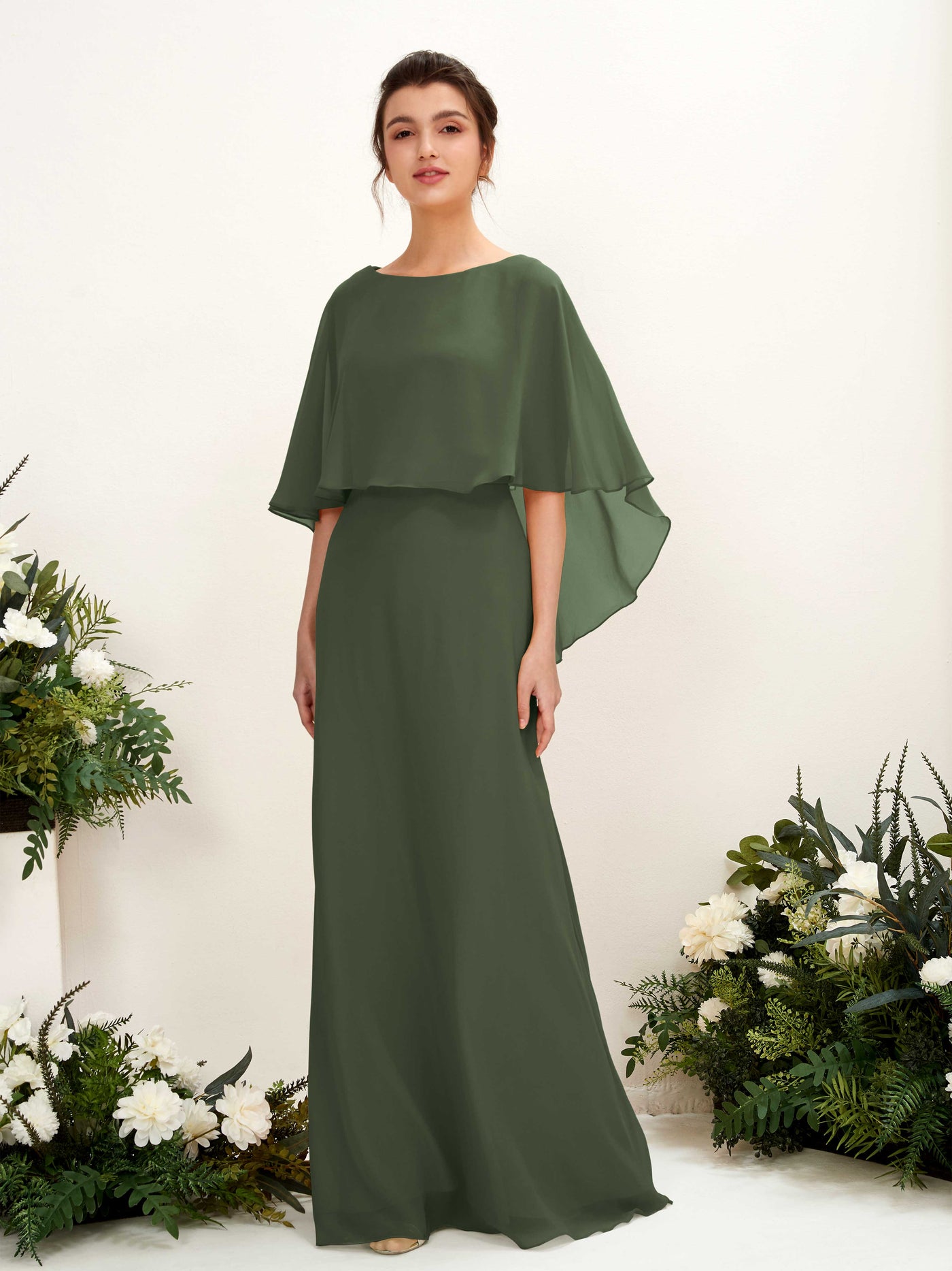 Carlyna Tubo Corte Escote bandeja Capa Vestidos de dama de honor Oliva Martini #color_oliva-martini