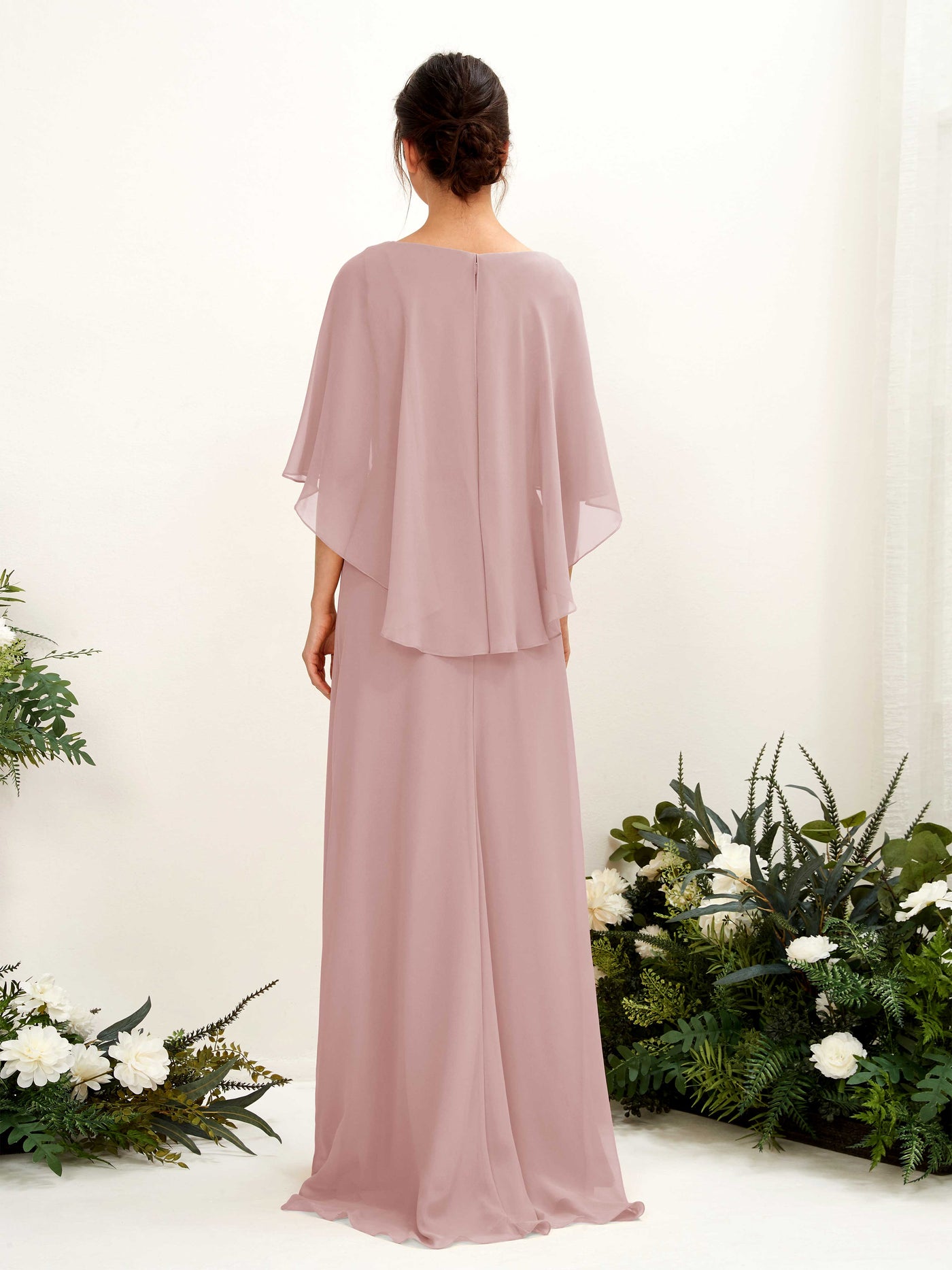 Carlyna Tubo Corte Escote bandeja Capa Vestidos de dama de honor Rosa Polvorienta #color_rosa-polvorienta