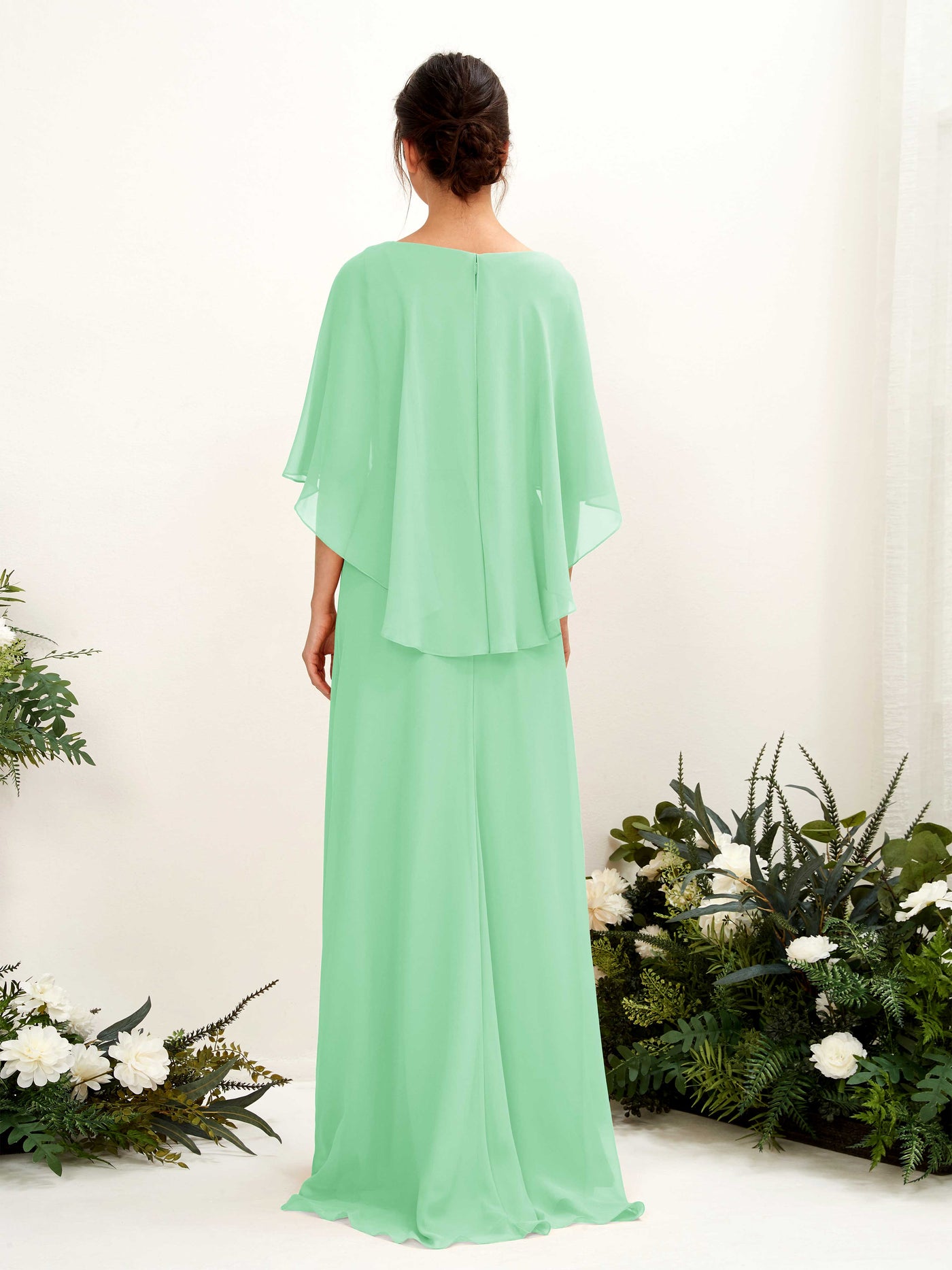 Carlyna Tubo Corte Escote bandeja Capa Vestidos de dama de honor Verde Menta #color_verde-menta
