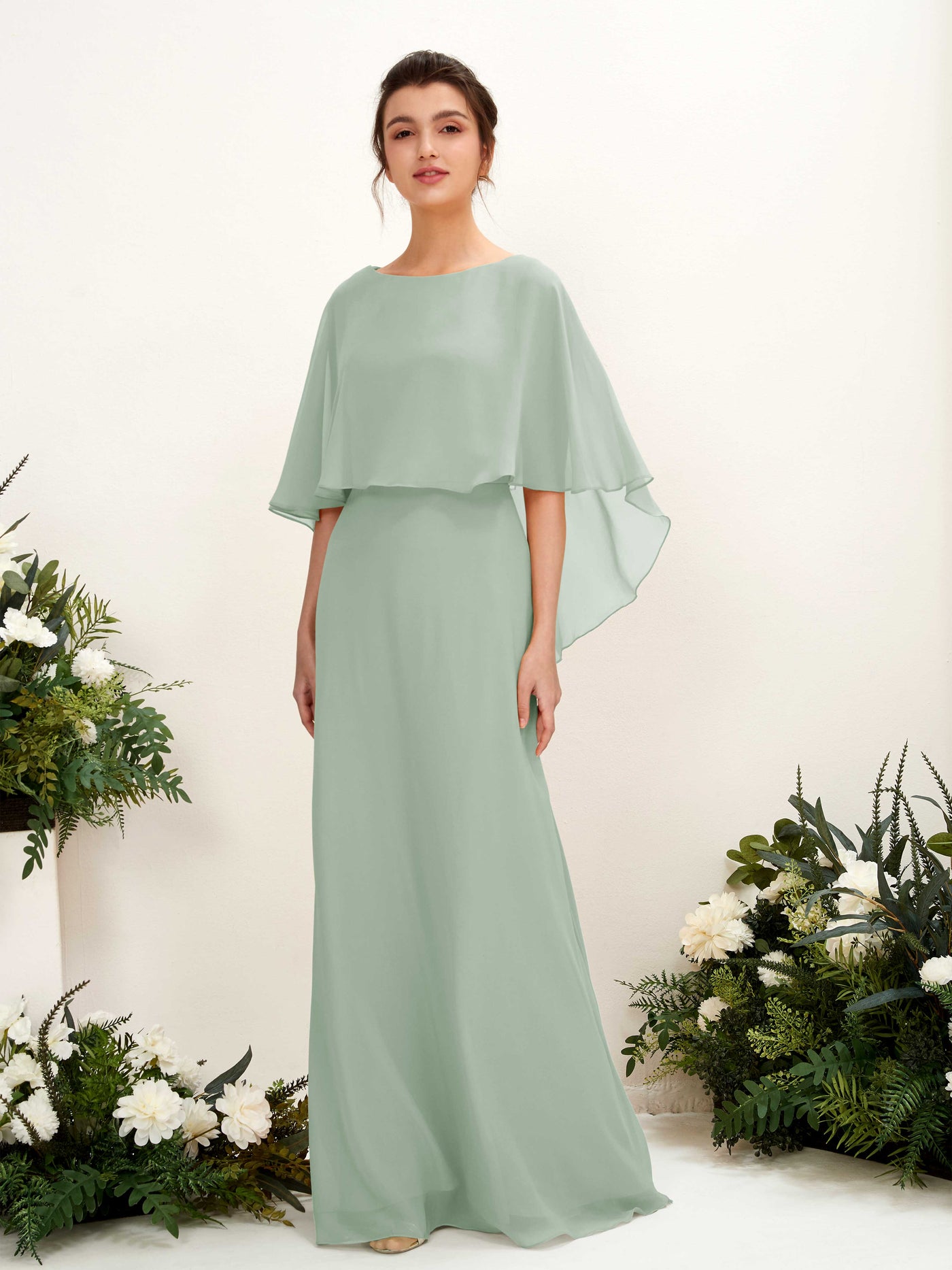 Carlyna Tubo Corte Escote bandeja Capa Vestidos de dama de honor Verde Salvia #color_verde-salvia