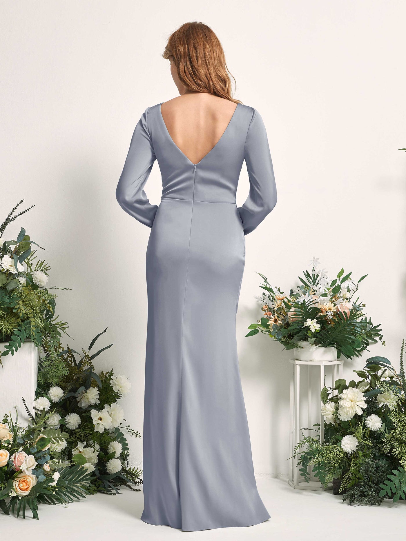 Carlyna Tubo Corte trompeta sirena Escote en V Manga Larga Vestidos de dama de honor Azul Polvoriento #color_azul-polvoriento