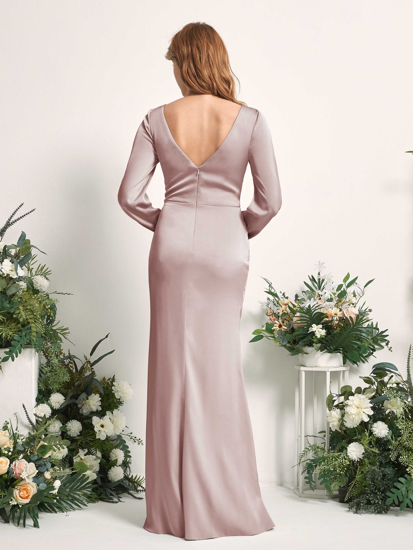 Carlyna Tubo Corte trompeta sirena Escote en V Manga Larga Vestidos de dama de honor Rosa Polvorienta #color_rosa-polvorienta