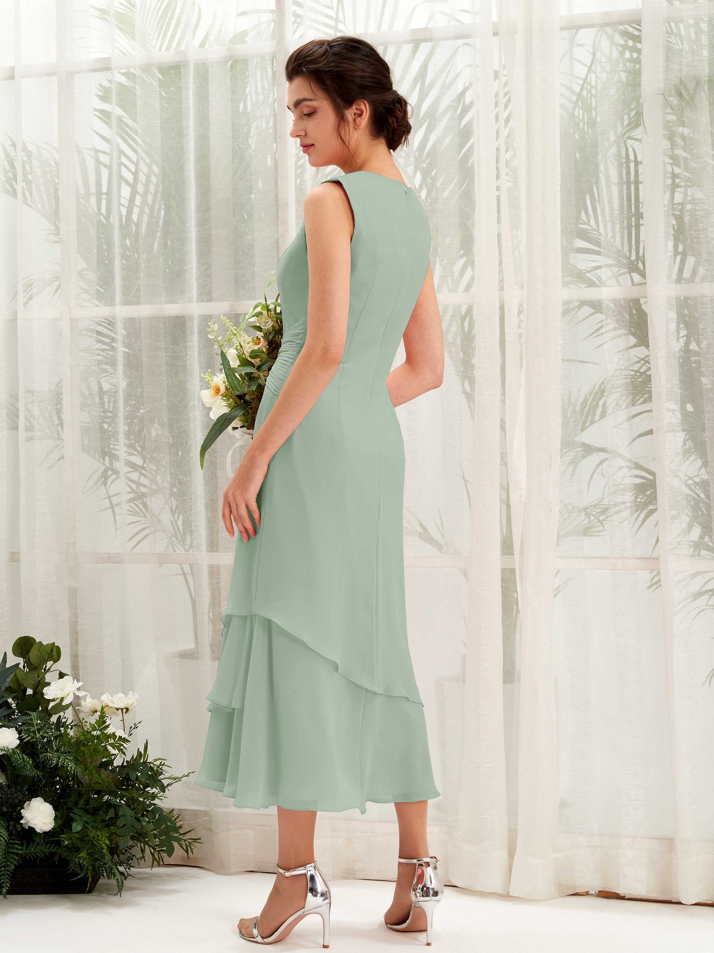Carlyna Tubo Cuello redondo Hasta la tibia Gasa Vestido de dama de honor Verde Salvia #color_verde-salvia