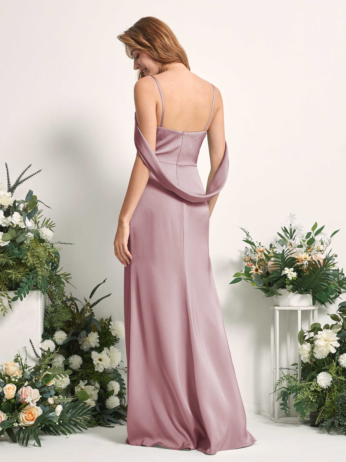 Carlyna Tubo Escote en V Hasta el suelo Vestidos de dama de honor Cuarzo Rosa #color_cuarzo-rosa