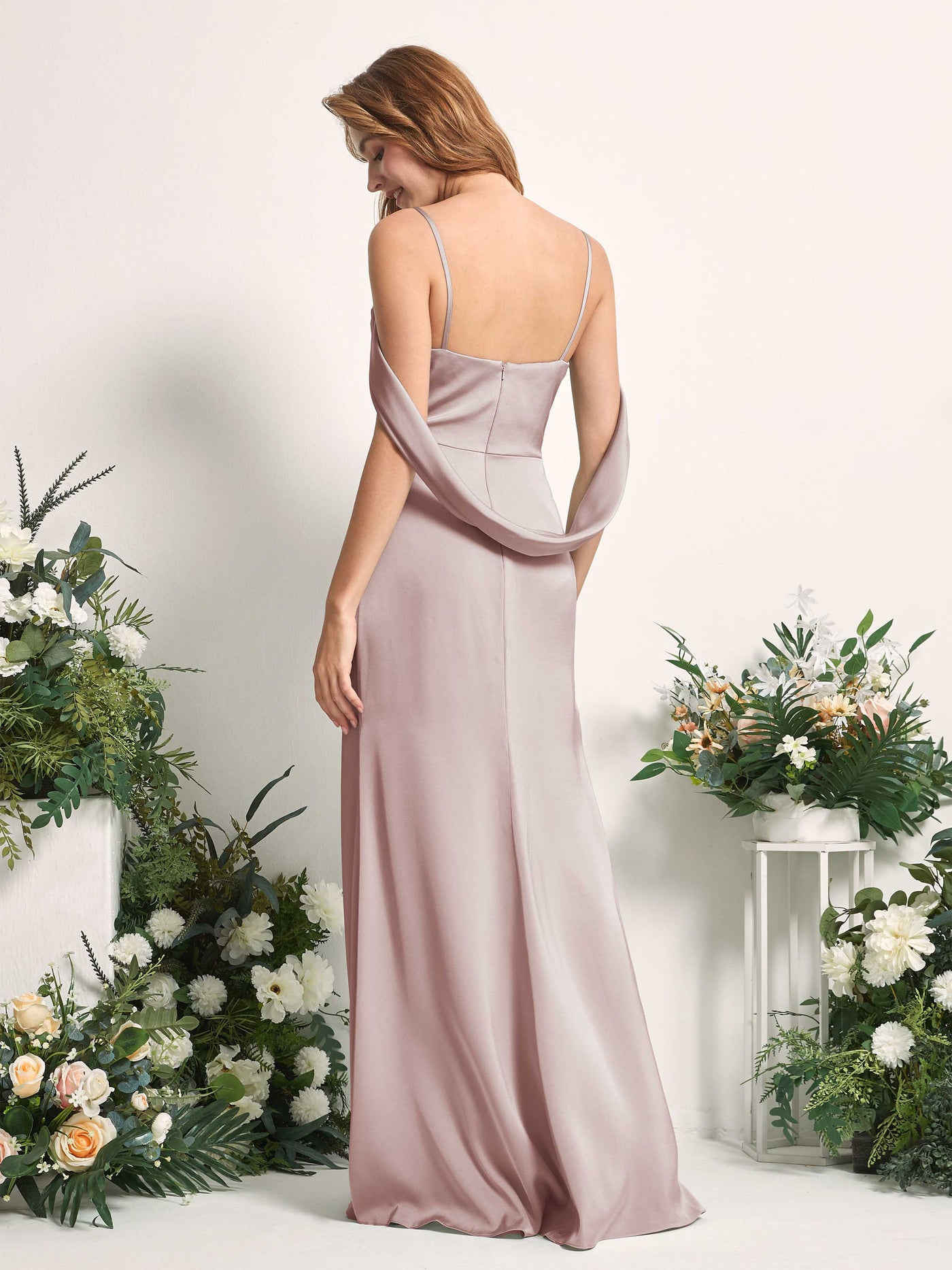 Carlyna Tubo Escote en V Hasta el suelo Vestidos de dama de honor Rosa Polvorienta #color_rosa-polvorienta