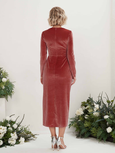 Carlyna Tubo Escote en V Manga Larga Hendidura Hasta la tibia Vestido de dama de honor Rosa Polvorienta #color_rosa-polvorienta