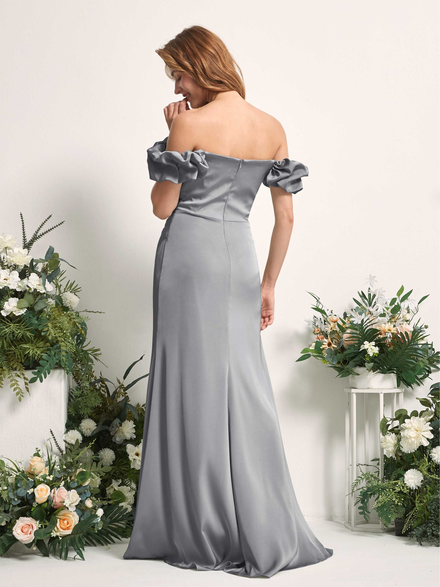 Carlyna Tubo Hasta el suelo Hombros caídos Vestido de dama de honor Gris Acero #color_gris-acero