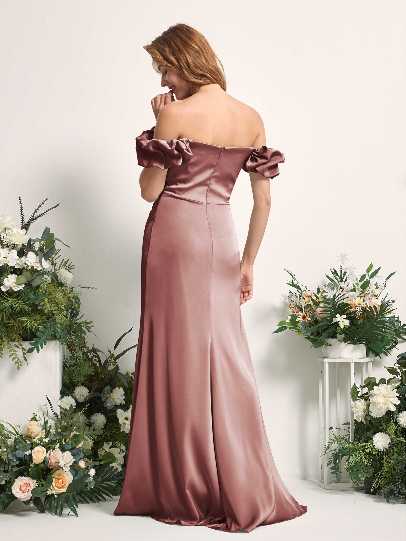 Carlyna Tubo Hasta el suelo Hombros caídos Vestido de dama de honor Rosa Del Desierto #color_rosa-del-desierto