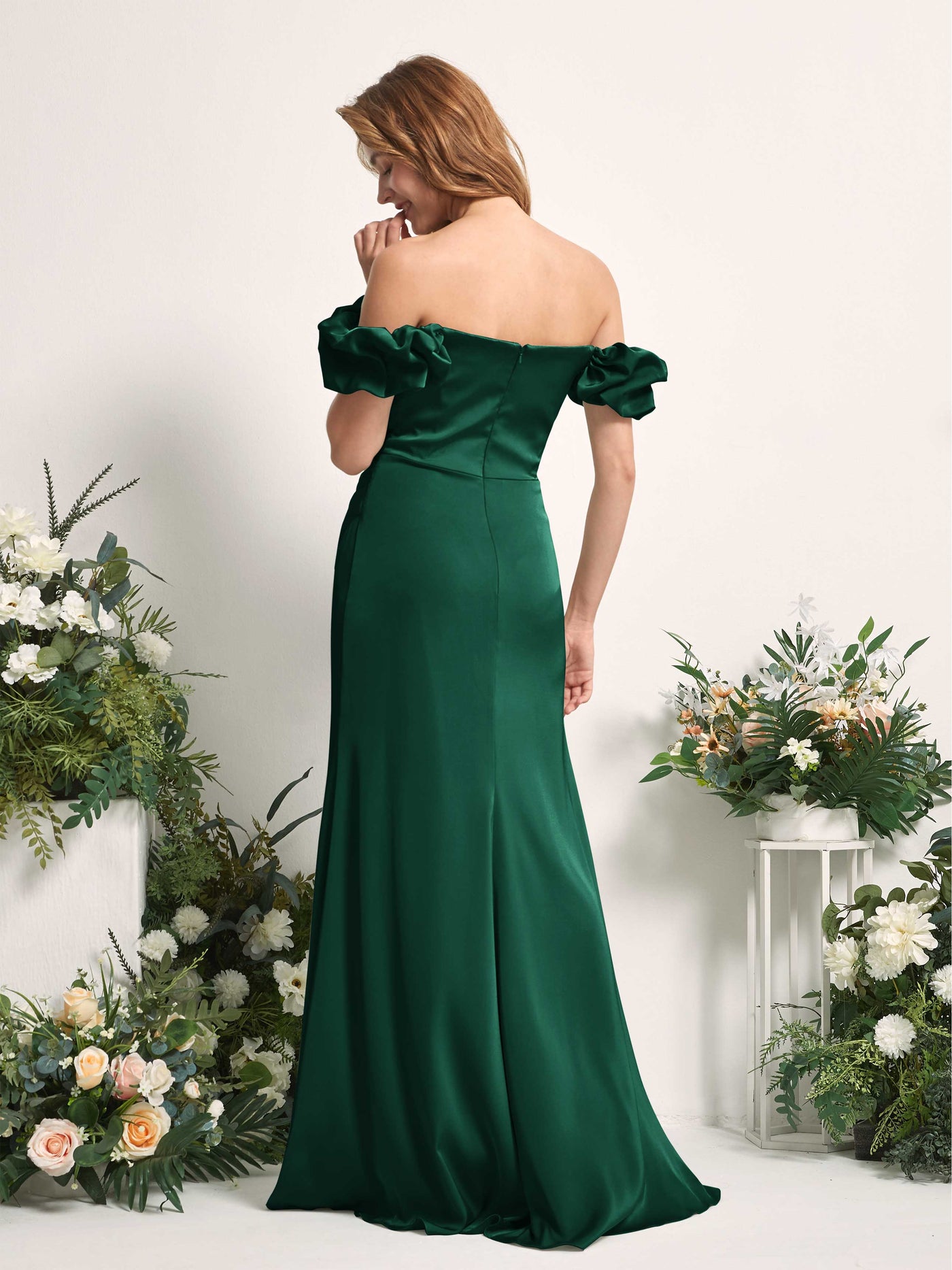 Carlyna Tubo Hasta el suelo Hombros caídos Vestido de dama de honor Verde Militer #color_verde-militer