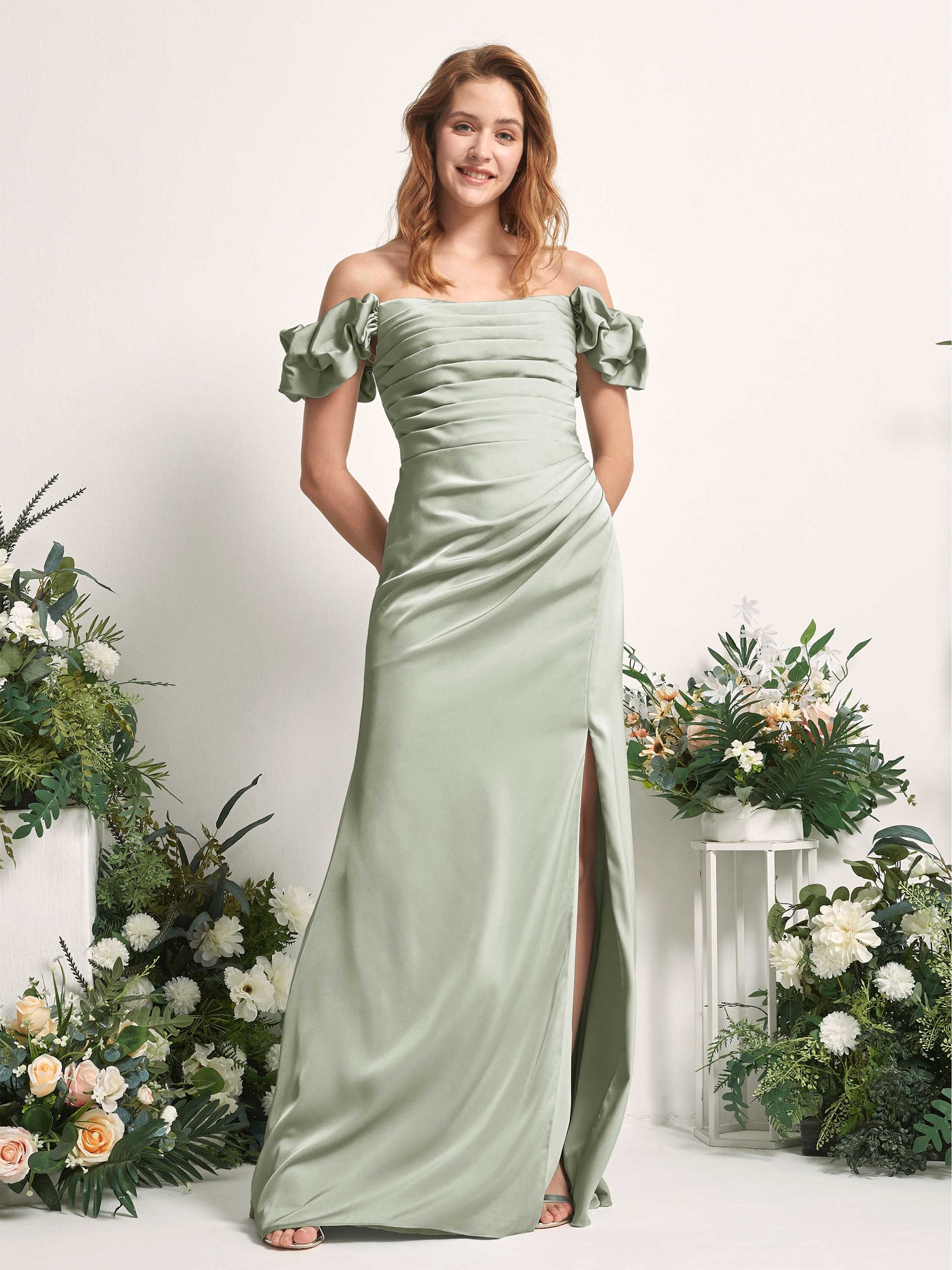 Carlyna Tubo Hasta el suelo Hombros caídos Vestido de dama de honor Verde Salvia #color_verde-salvia