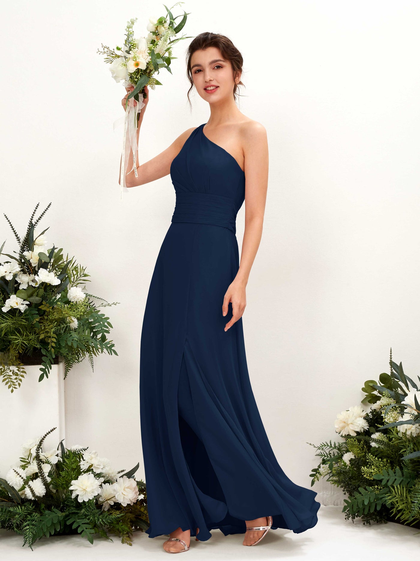 Carlyna Tubo Hasta el suelo Un Hombre con Hendidura de pierna Gasa Vestidos de dama de honor Azul Marino #color_azul-marino