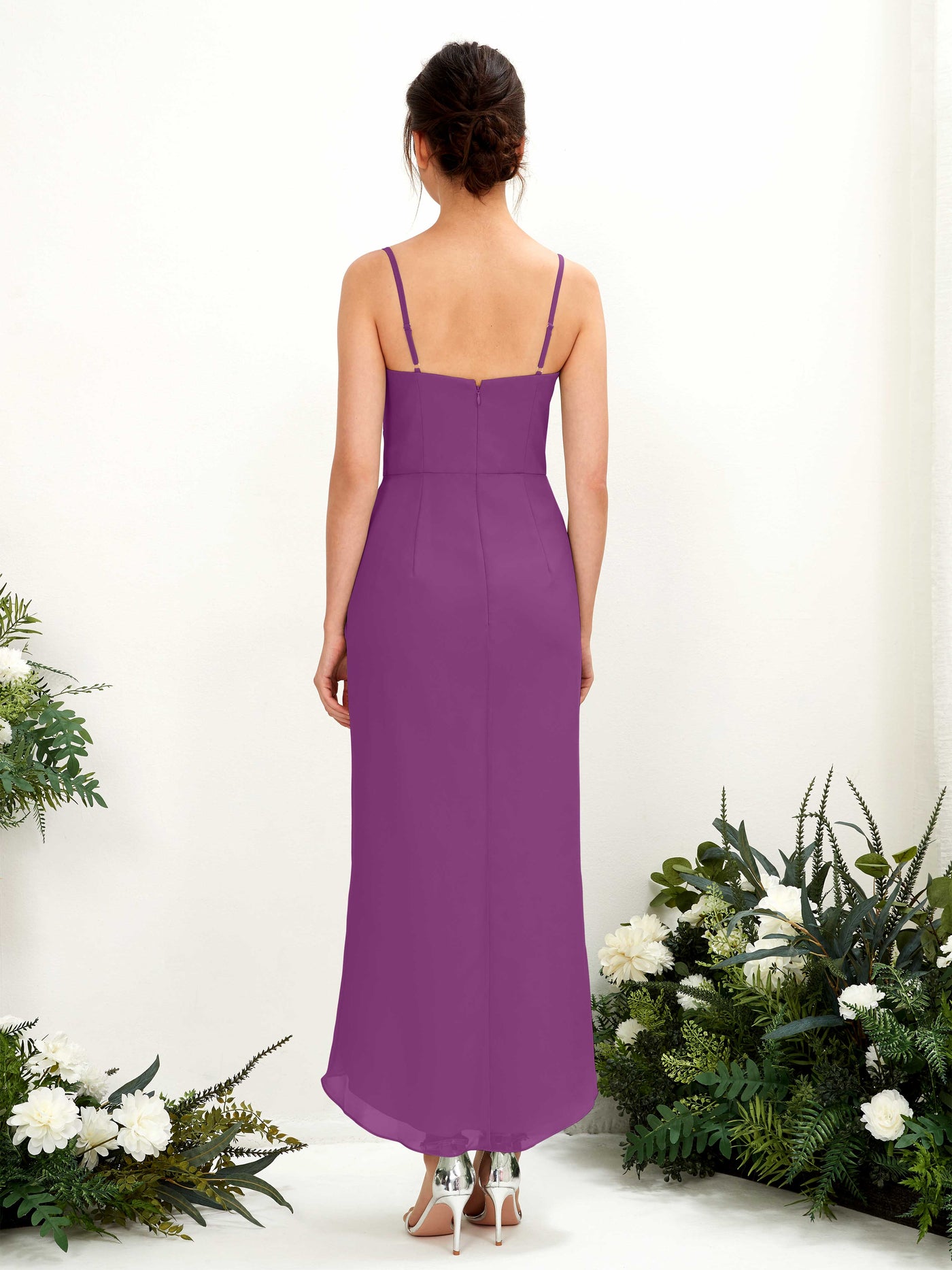 Carlyna Tubo Hasta la tibia Escote en V fruncido vestido de dama de honor Púrpura #color_p-rpura