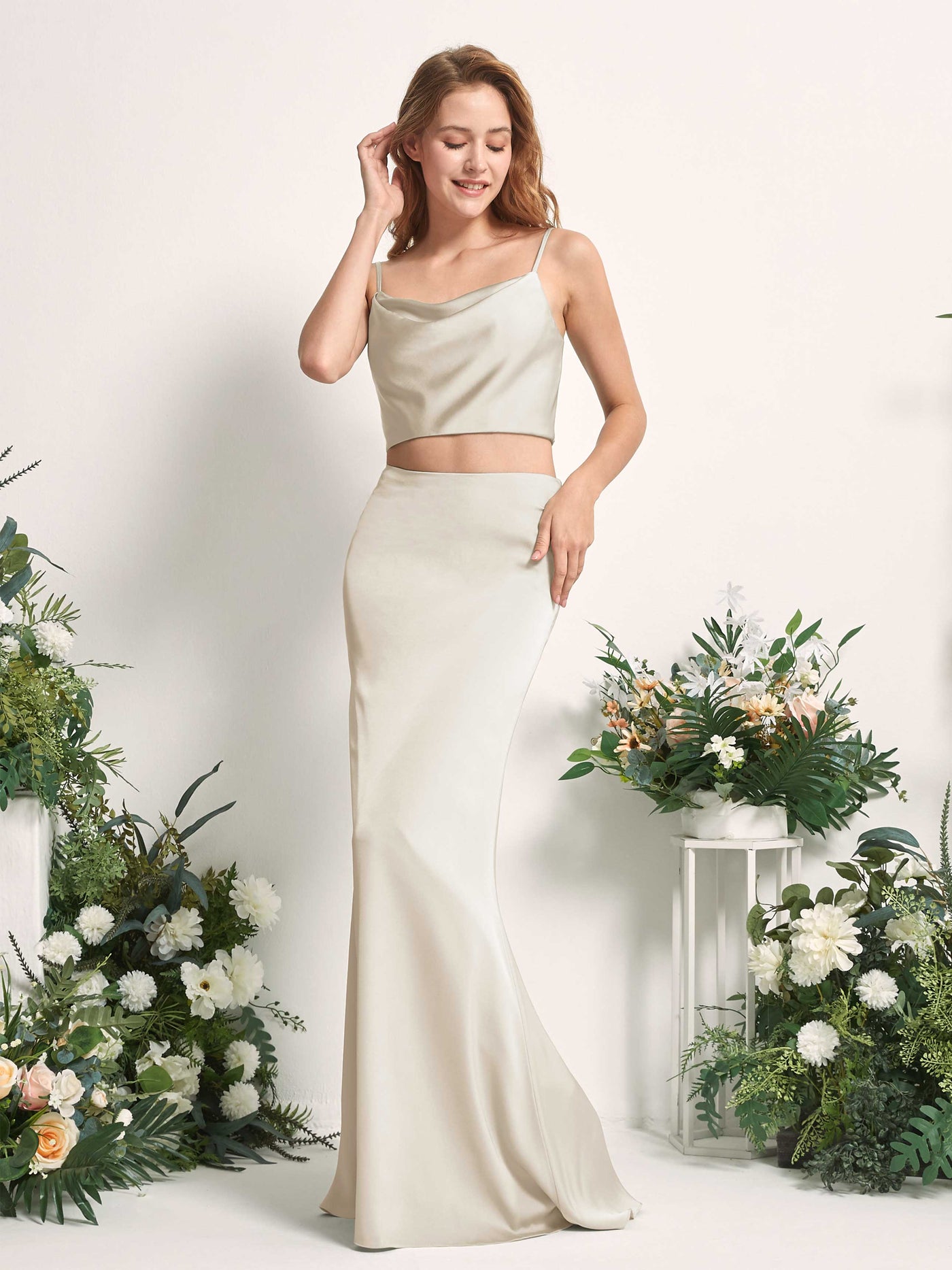 Carlyna Tubo Sirena Escote drapeado Hasta el suelo Vestidos de dama de honor Champán #color_champ-n