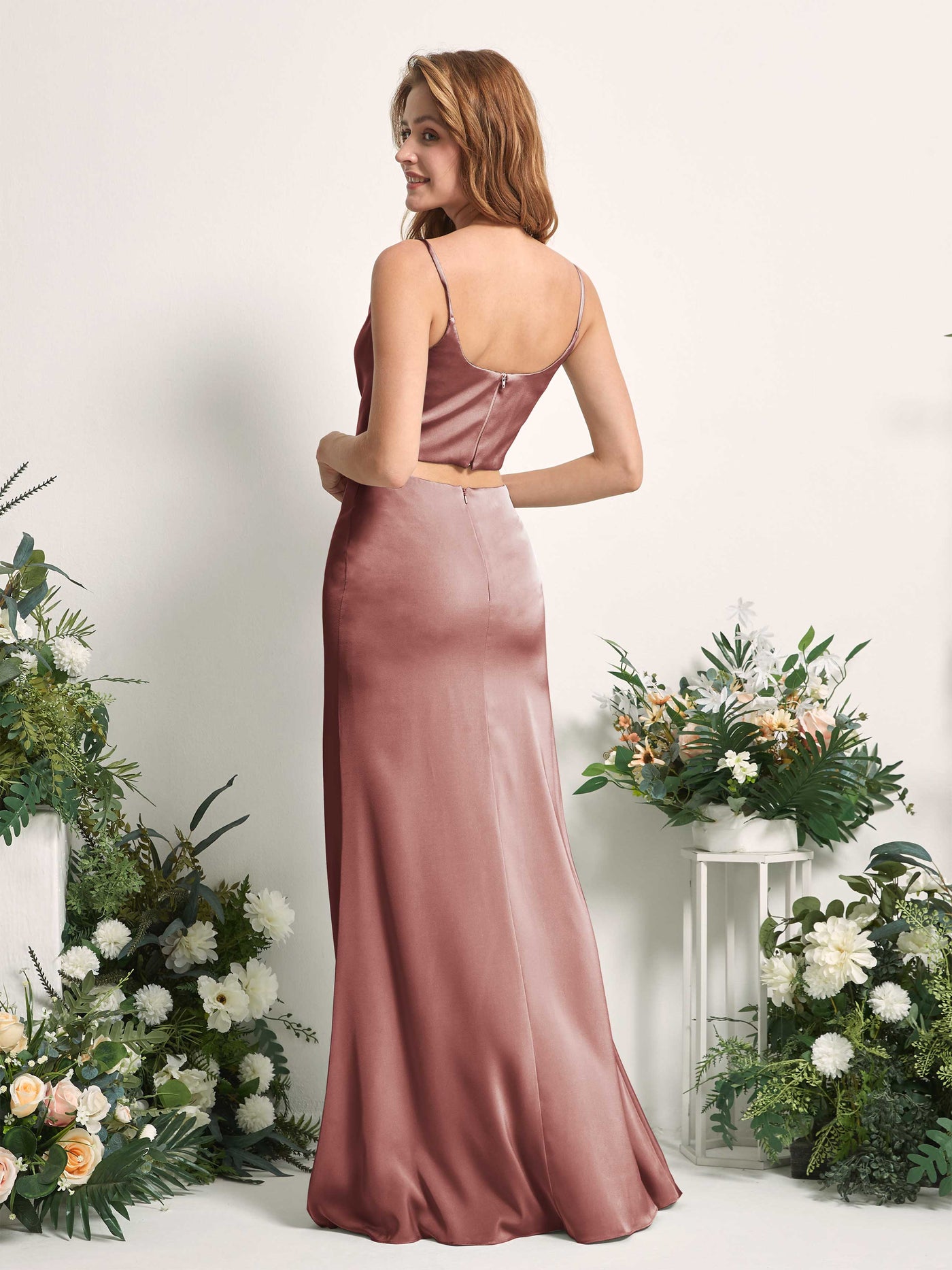 Carlyna Tubo Sirena Escote drapeado Hasta el suelo Vestidos de dama de honor Rosa Del Desierto #color_rosa-del-desierto