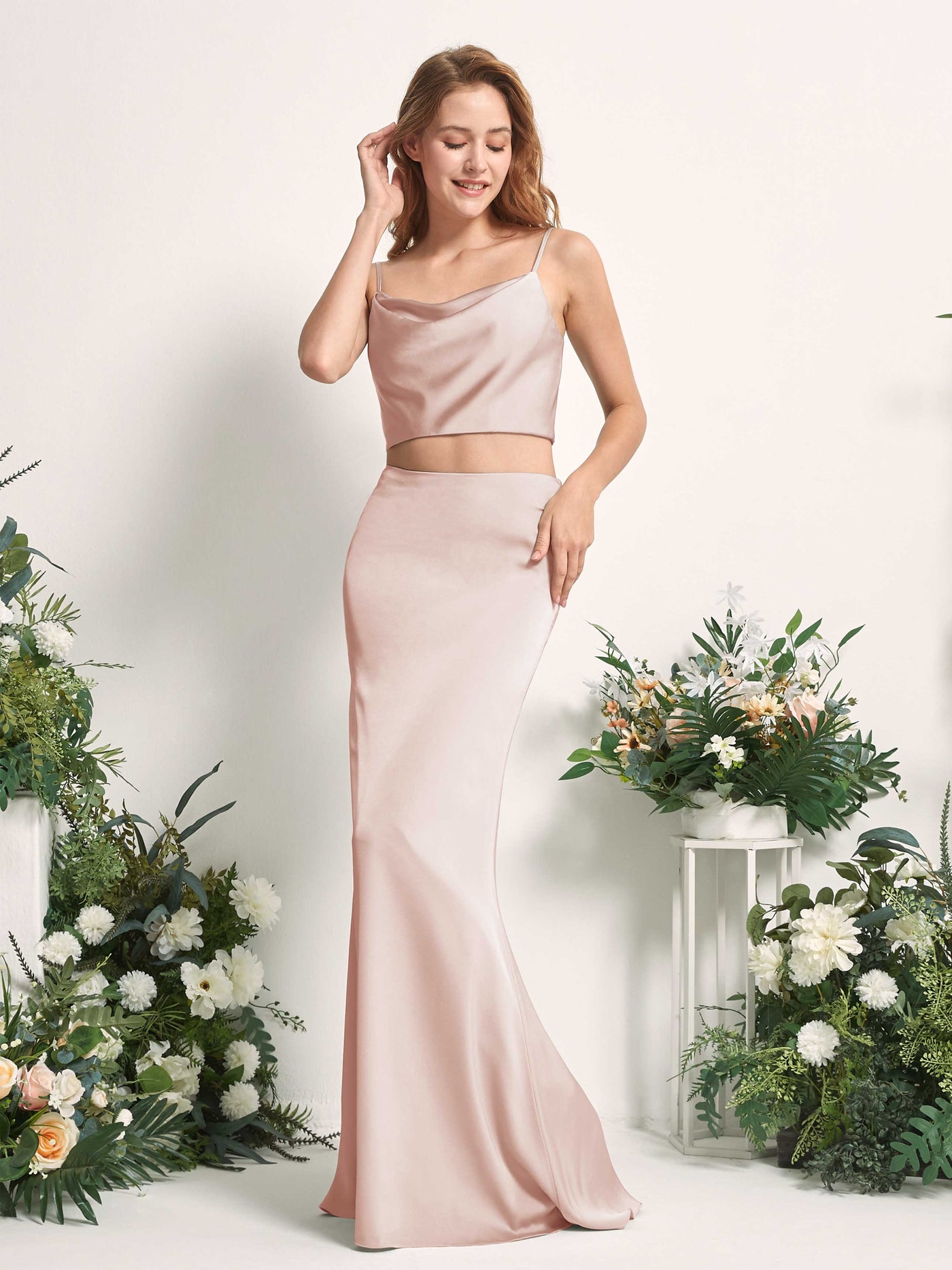 Carlyna Tubo Sirena Escote drapeado Hasta el suelo Vestidos de dama de honor Rosa Perla #color_rosa-perla