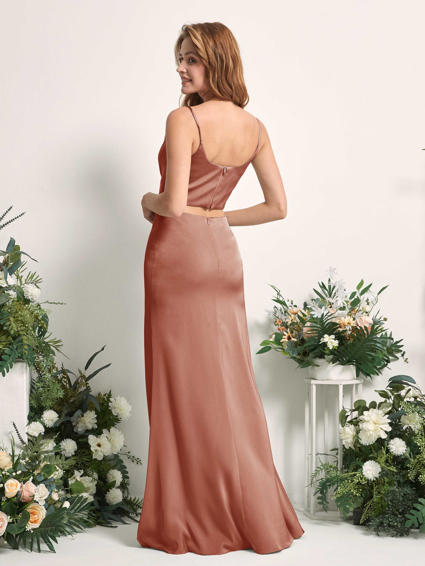 Carlyna Tubo Sirena Escote drapeado Hasta el suelo Vestidos de dama de honor Siena Natural #color_siena-natural