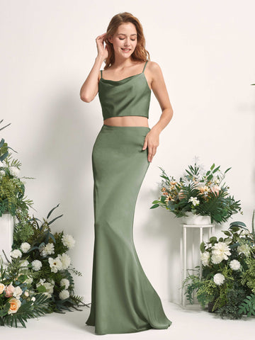 Carlyna Tubo Sirena Escote drapeado Hasta el suelo Vestidos de dama de honor Verde Oliva #color_verde-oliva