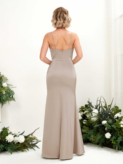Carlyna Vestido corte trompeta escote en V hasta el suelo dama de honor Taupe #color_taupe