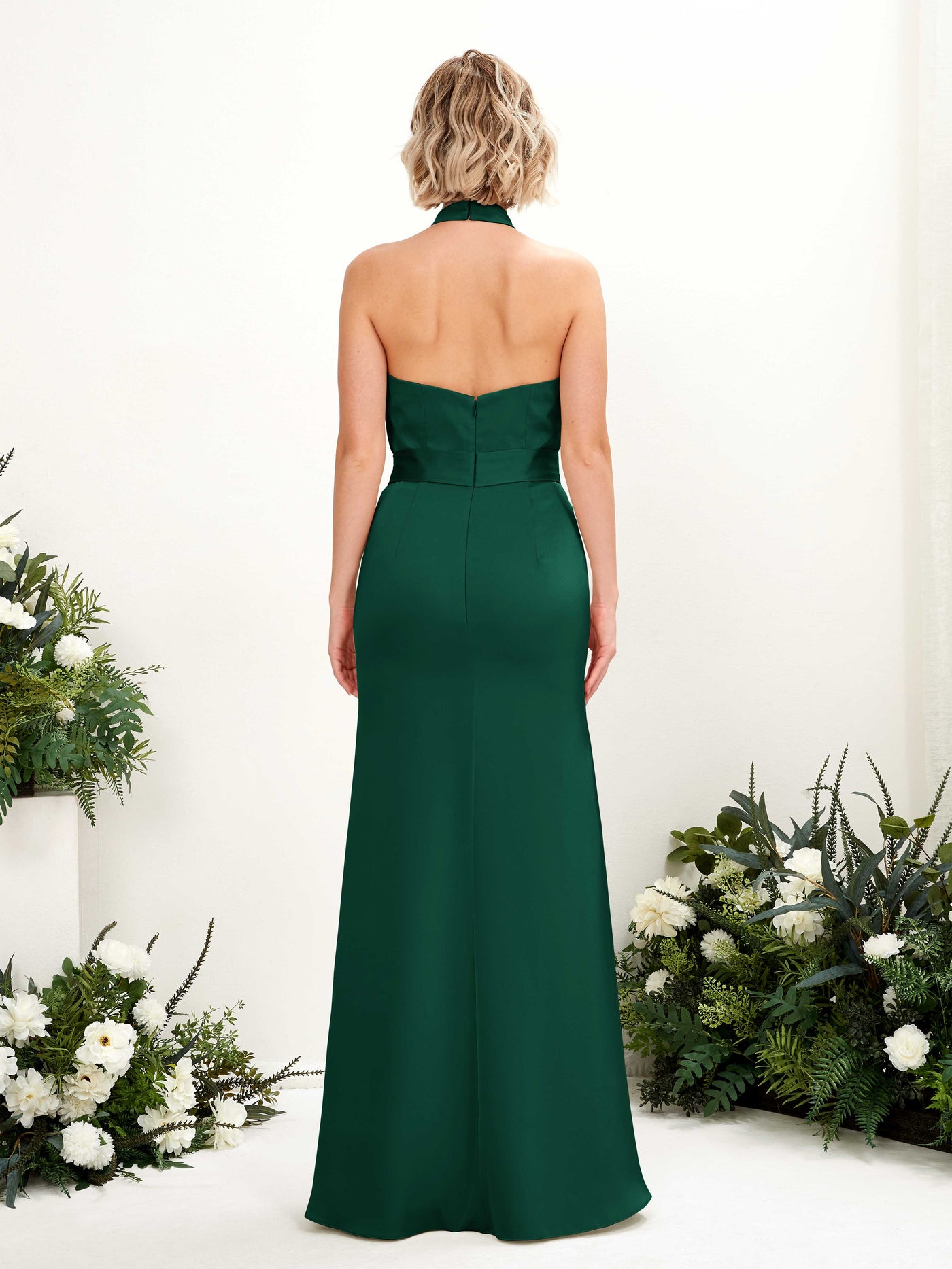 Carlyna Vestido corte trompeta/sirena cuello halter hasta el suelo Verde Militer #color_verde-militer
