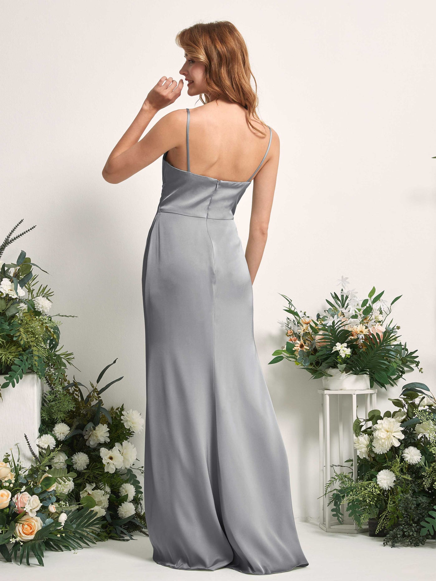 Carlyna Vestido corte trompeta/sirena Escote en V Hasta el suelo Satén para damas de honor Gris Acero #color_gris-acero