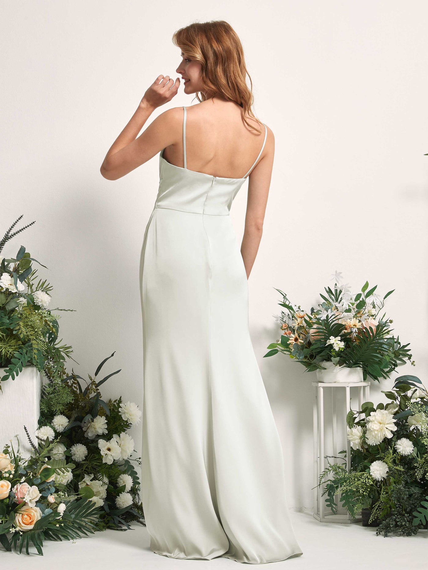 Carlyna Vestido corte trompeta/sirena Escote en V Hasta el suelo Satén para damas de honor Marfil #color_marfil