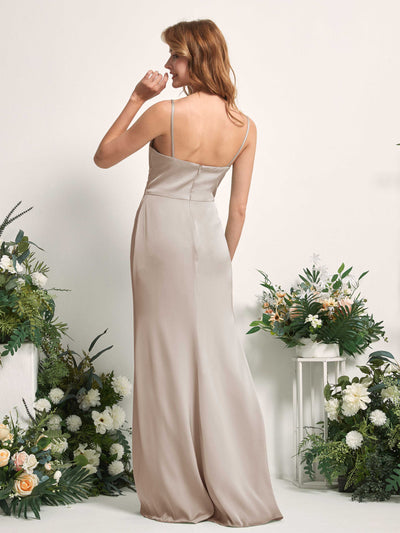 Carlyna Vestido corte trompeta/sirena Escote en V Hasta el suelo Satén para damas de honor Taupe #color_taupe