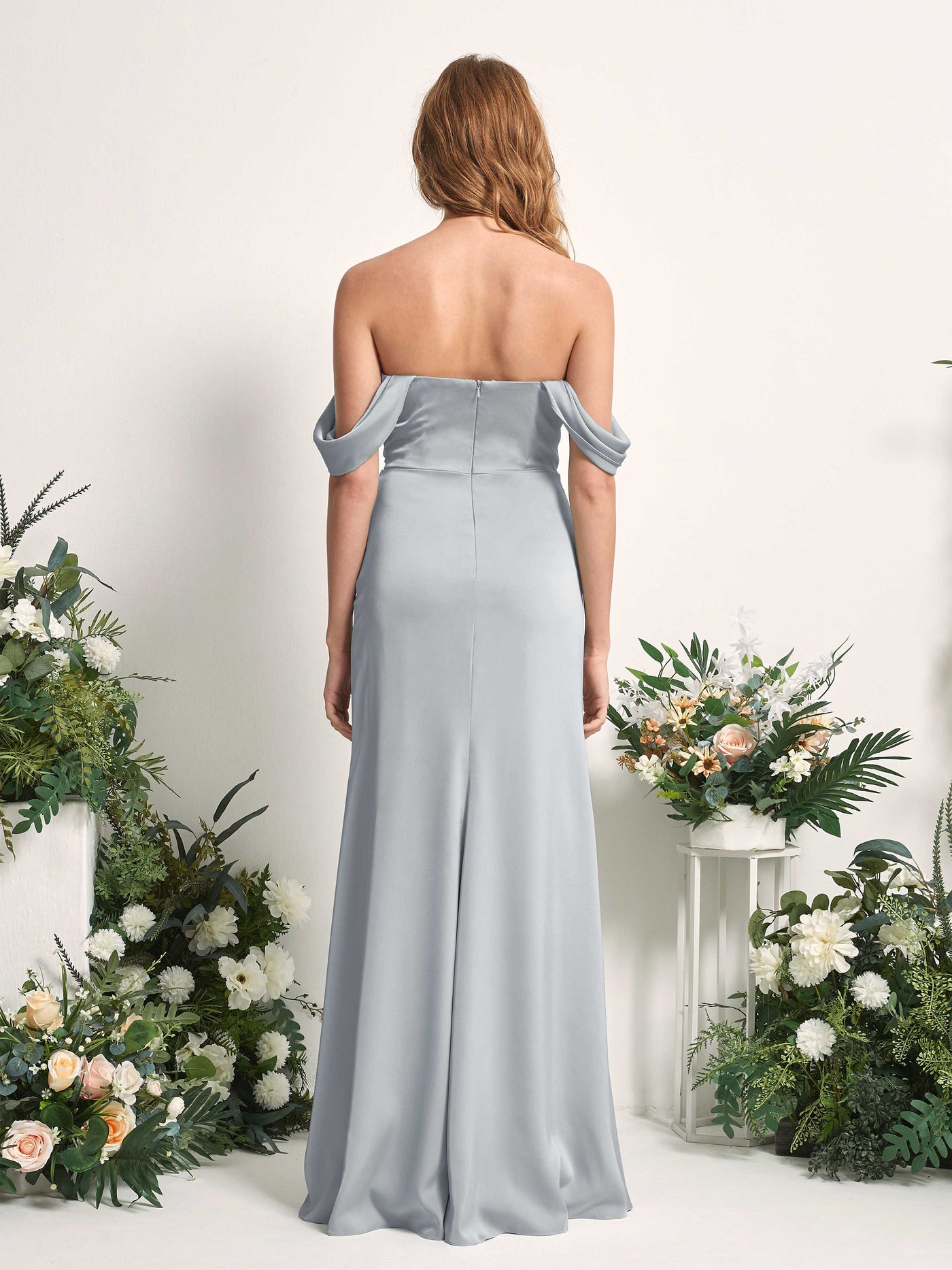 Carlyna Vestido dama de honor corte trompeta hombros caídos fruncido hasta el suelo Azul Bebé #color_azul-beb