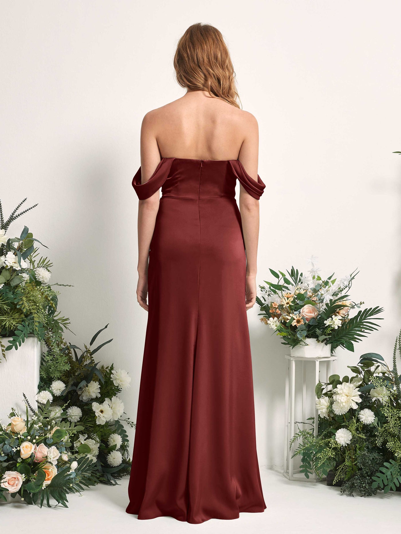 Carlyna Vestido dama de honor corte trompeta hombros caídos fruncido hasta el suelo Borgoña #color_borgo-a