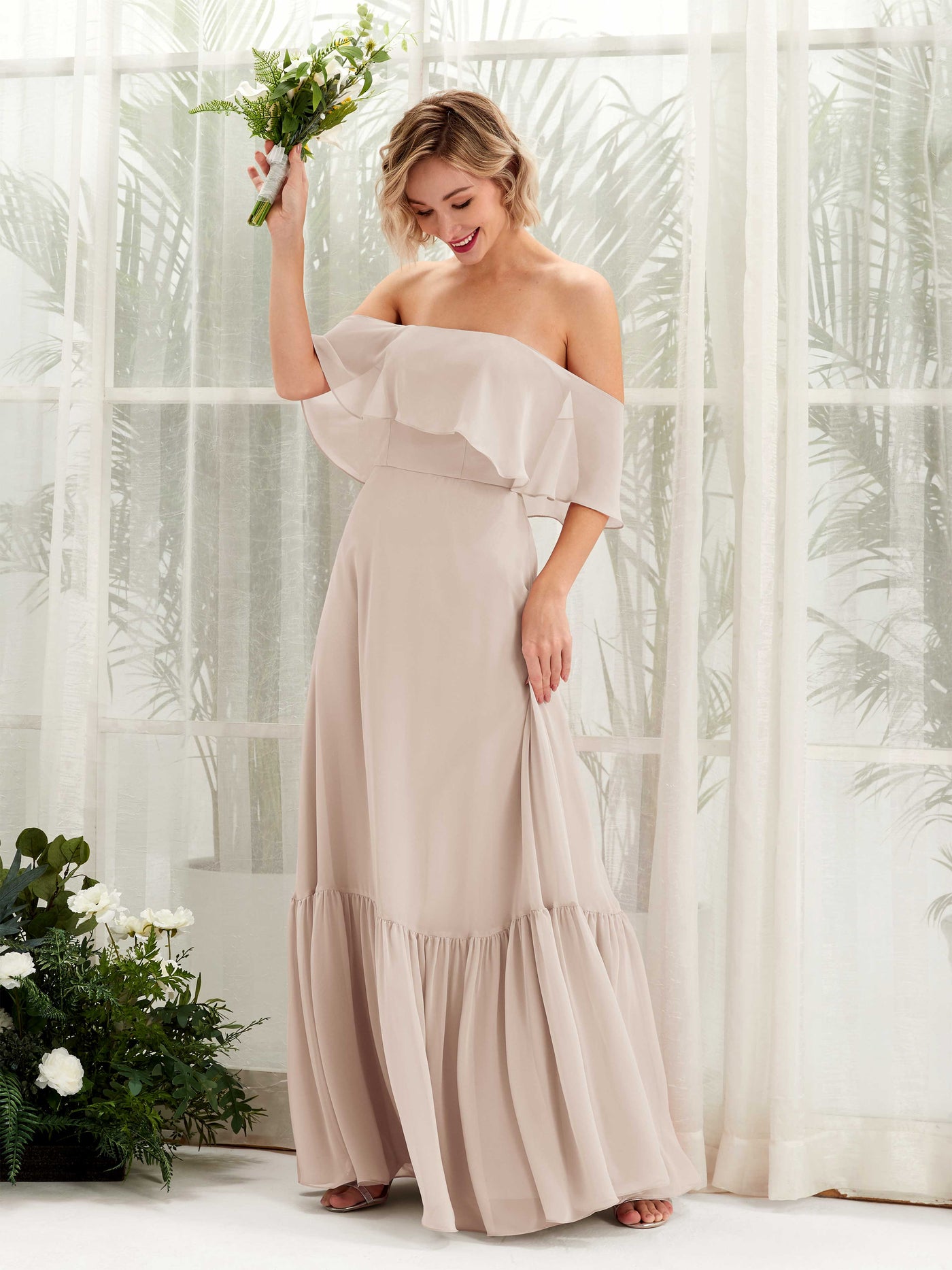Carlyna Vestido dama de honor Línea A Hombros caídos Hasta el suelo Gasa Champán #color_champ-n