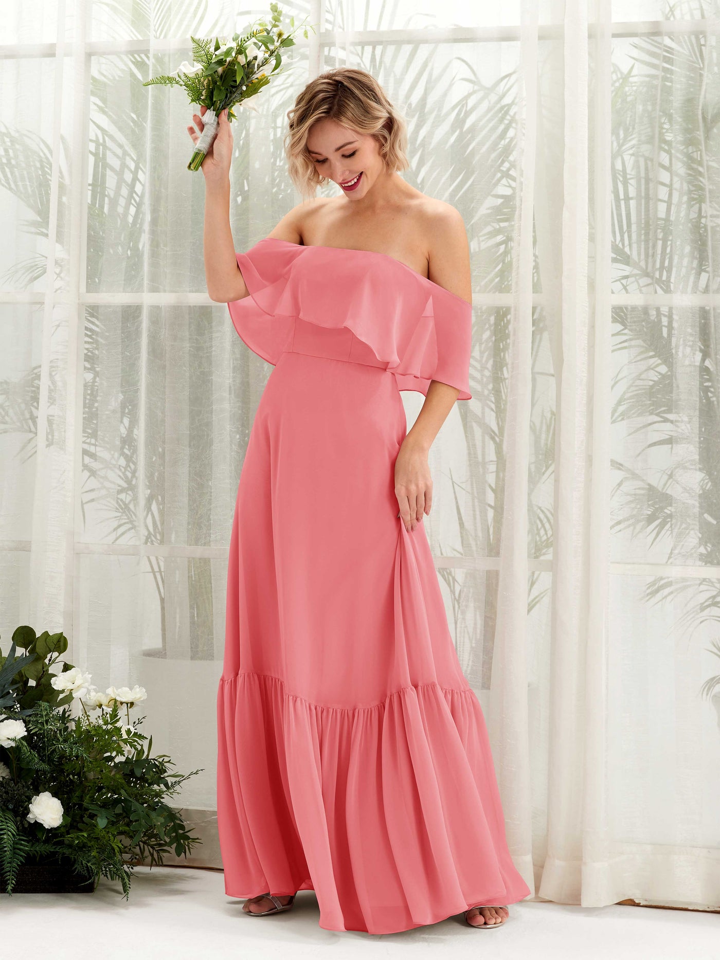 Carlyna Vestido dama de honor Línea A Hombros caídos Hasta el suelo Gasa Rosa Coral #color_rosa-coral