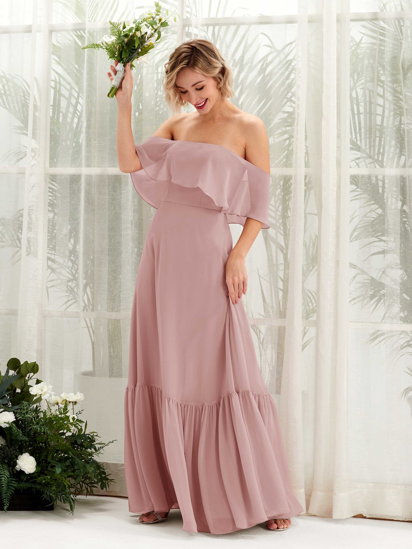 Carlyna Vestido dama de honor Línea A Hombros caídos Hasta el suelo Gasa Rosa Polvorienta #color_rosa-polvorienta