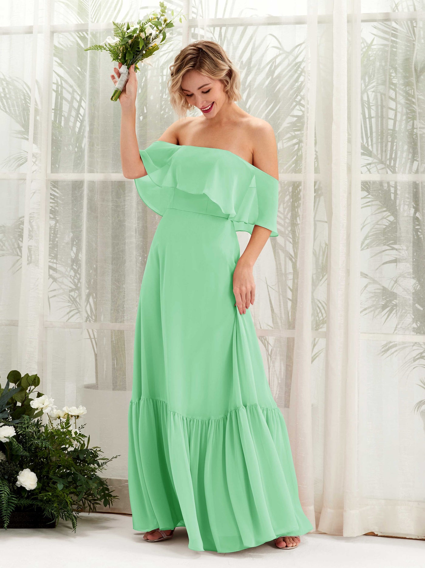 Carlyna Vestido dama de honor Línea A Hombros caídos Hasta el suelo Gasa Verde Menta #color_verde-menta