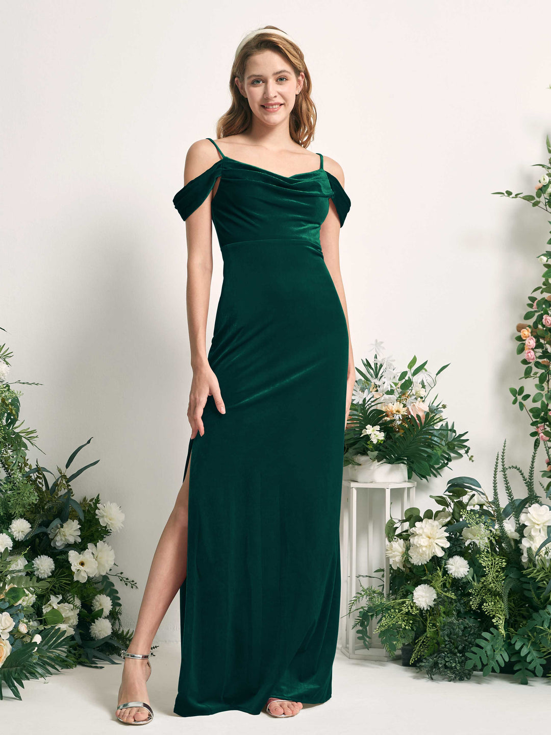 Carlyna Vestido de corte sirena hombros caídos hasta el suelo terciopelo hendidura vestidos de dama de honor Verde Militer 