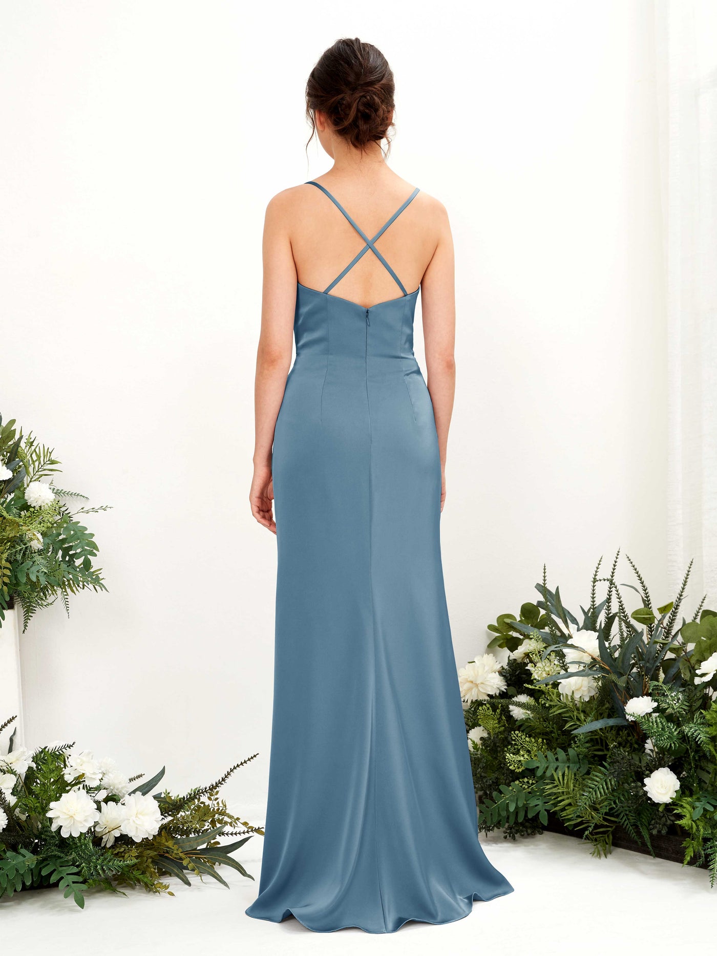 Carlyna Vestido de dama de honor Corte imperial Escote drapeado Hasta el suelo Azul Tinta #color_azul-tinta