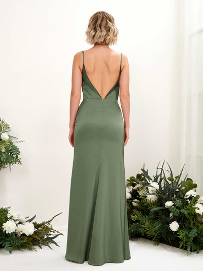 Carlyna Vestido de dama de honor corte sirena escote drapeado hendidura pierna Verde Oliva #color_verde-oliva