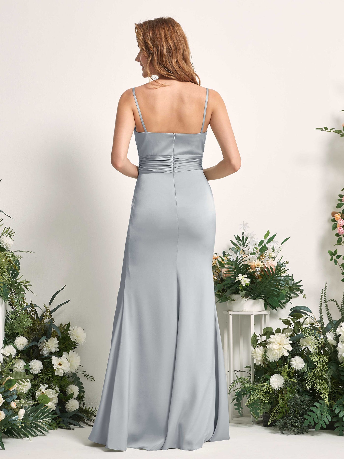 Carlyna Vestido de dama de honor corte sirena escote redondo fruncido hendidura pierna Azul Bebé #color_azul-beb